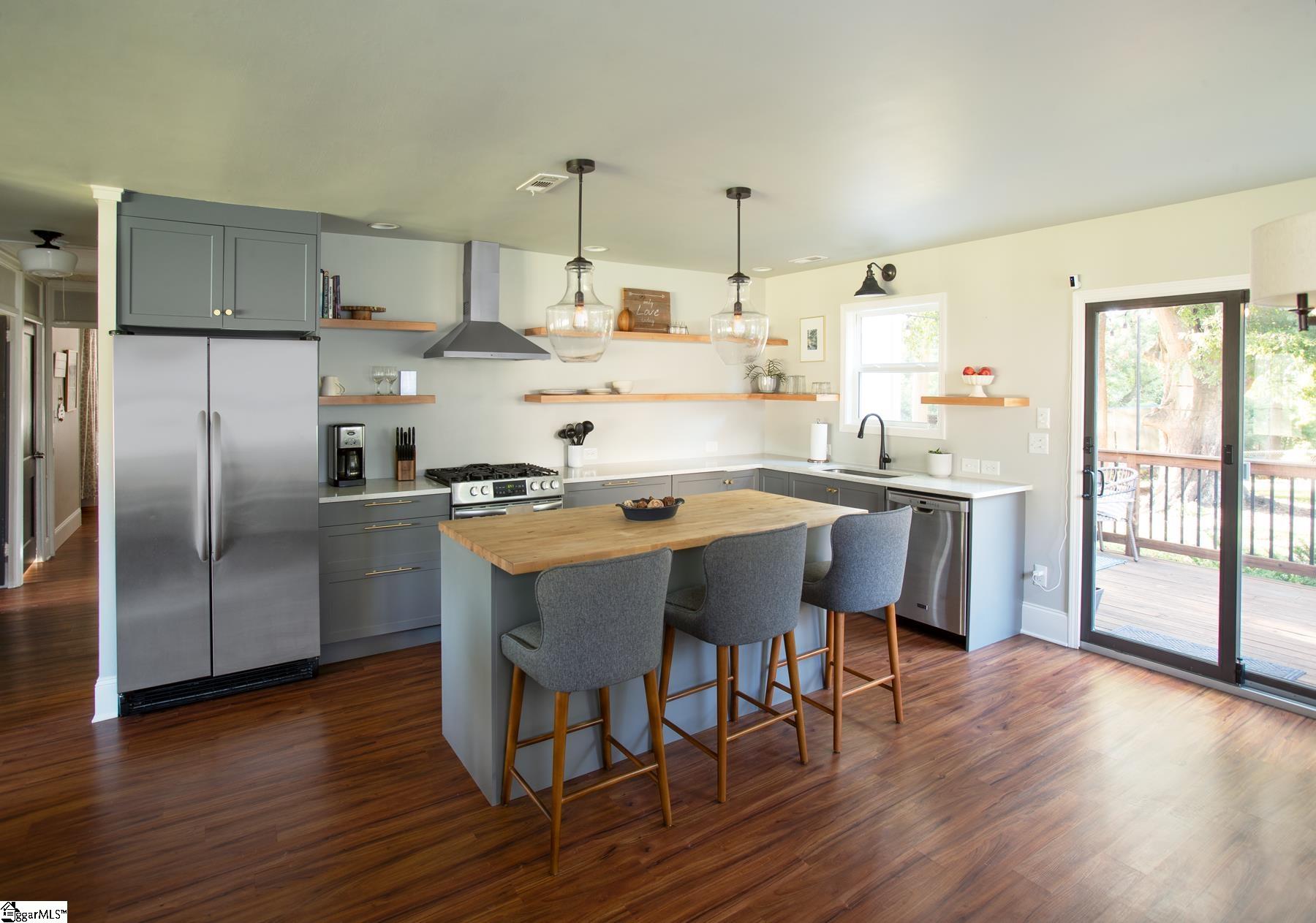 17 Campbell Street Greenville, SC 29607