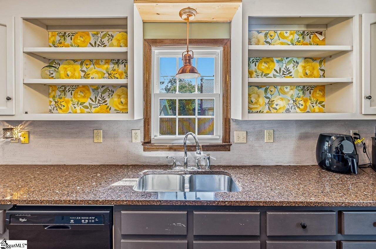 7 Ashley Lane Taylors, SC 29687