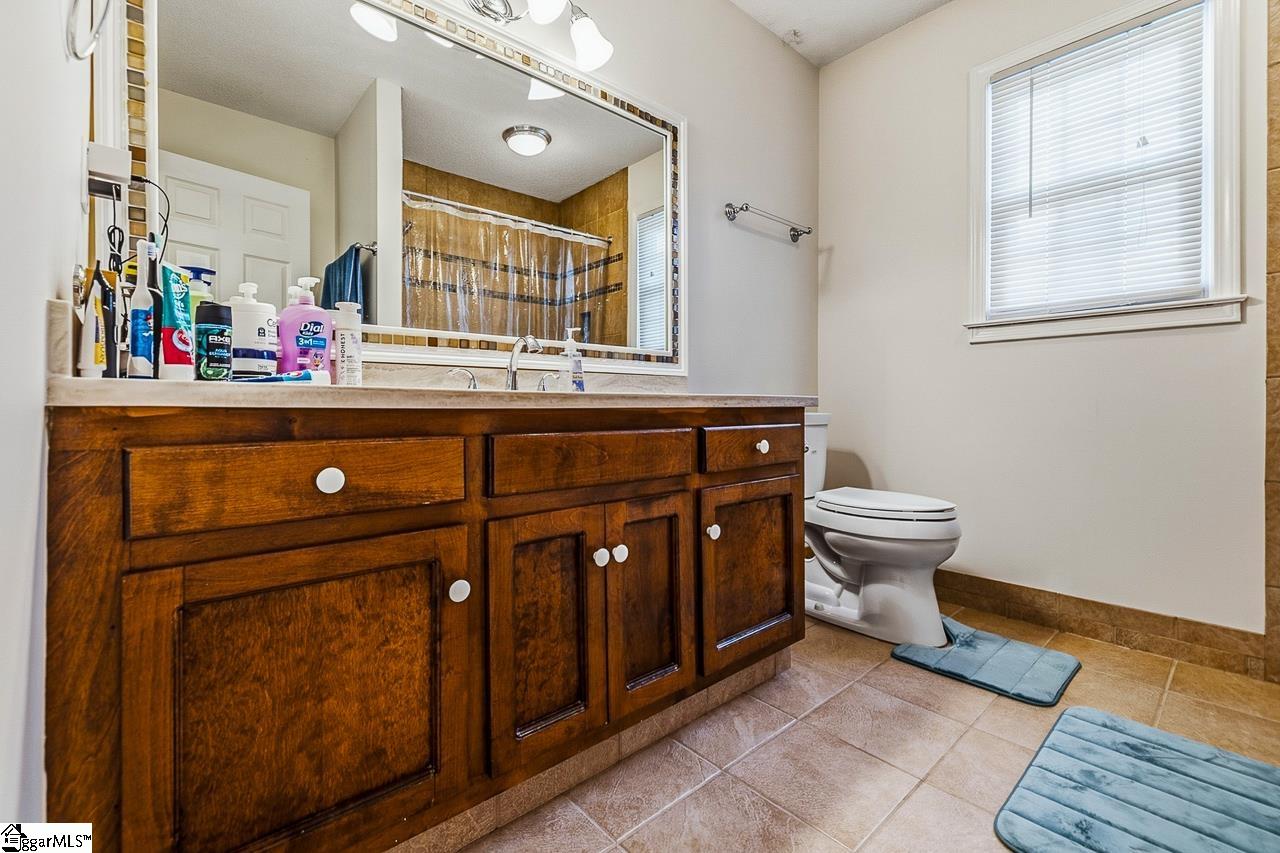 7 Ashley Lane Taylors, SC 29687