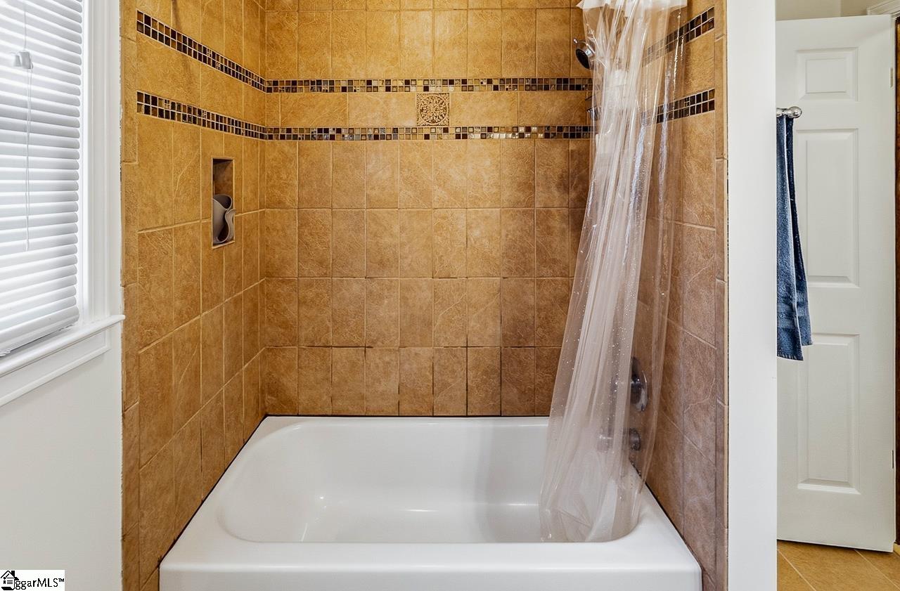 7 Ashley Lane Taylors, SC 29687