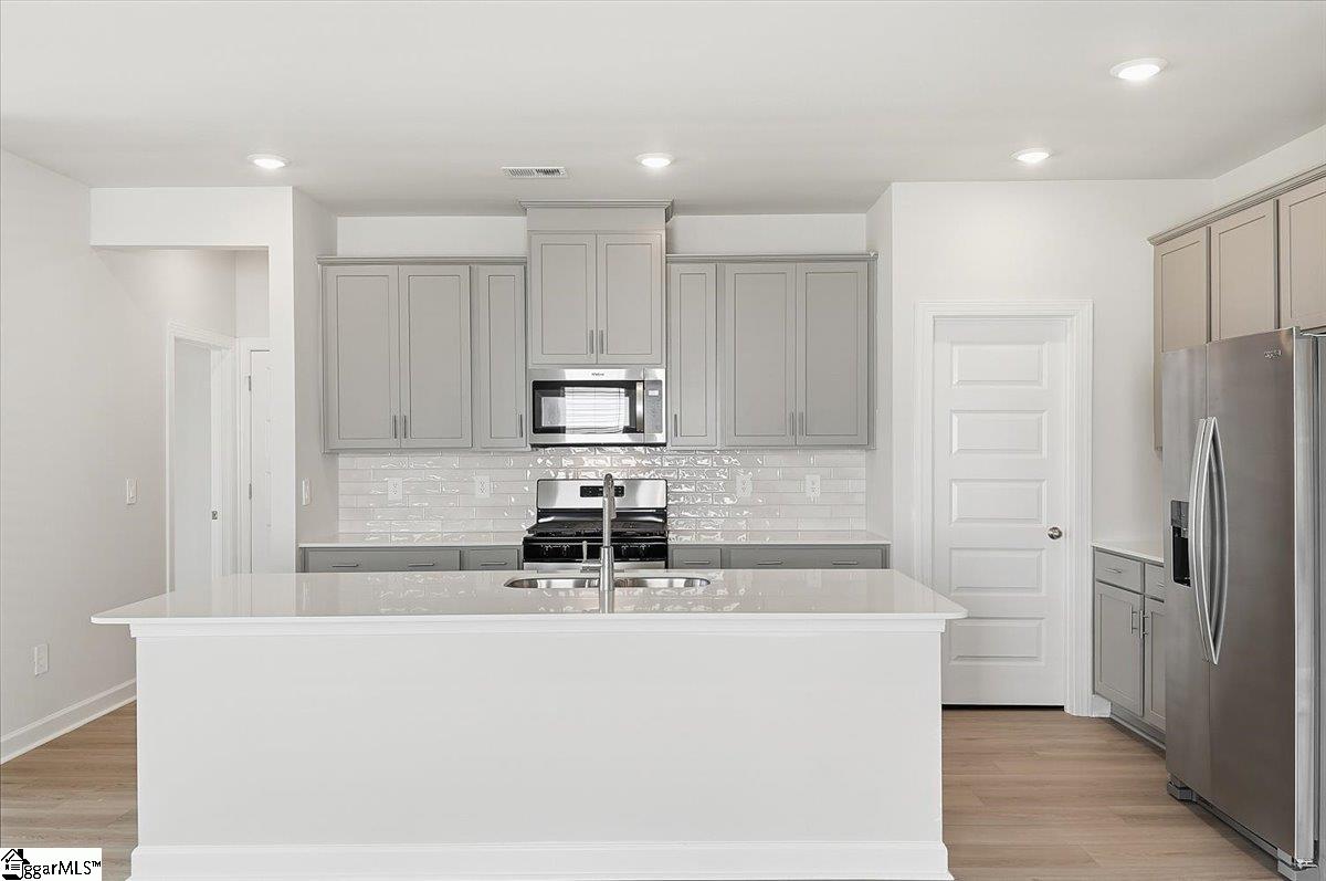 143 Bechler Drive Gray Court, SC 29645