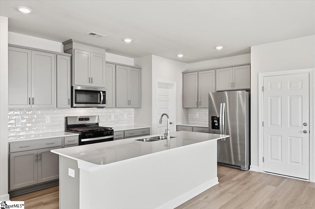 143 Bechler Drive Gray Court, SC 29645
