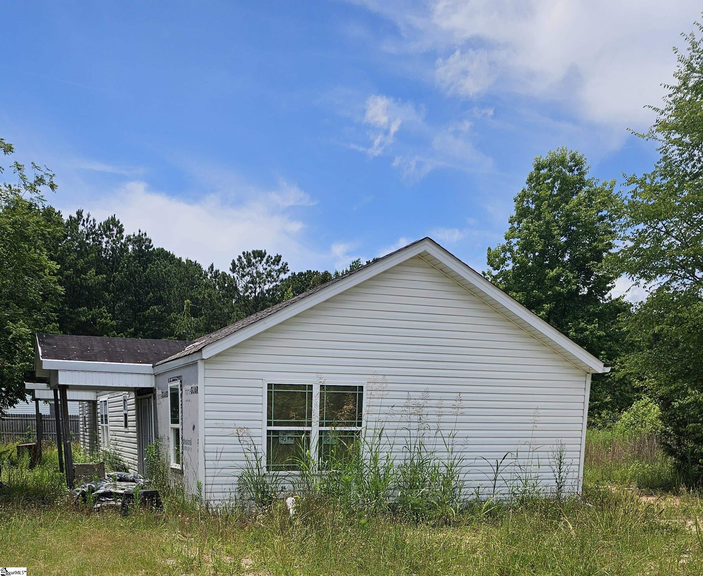 140 Colleton Lane Clinton, SC 29325