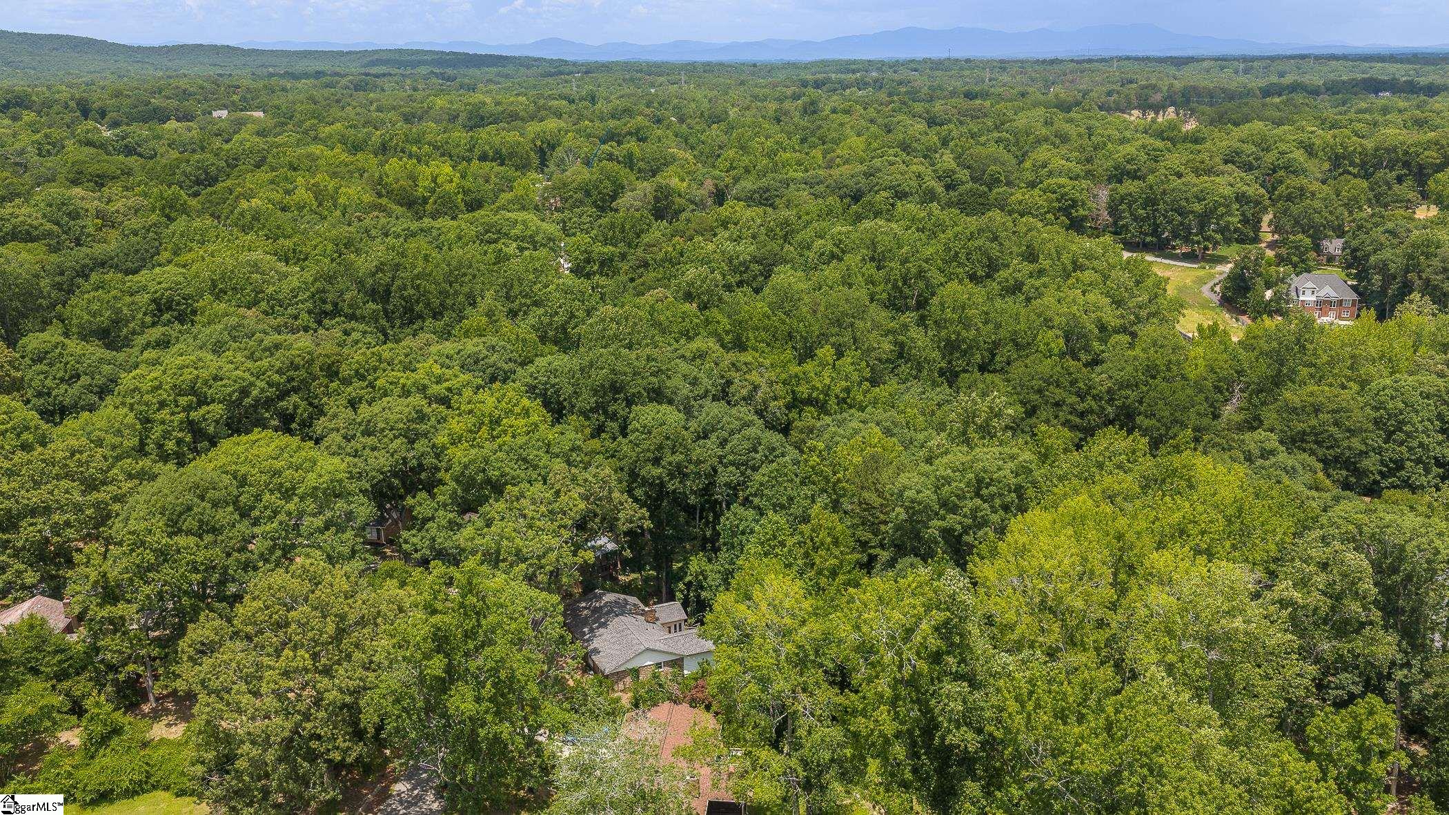 23 Weehawken Circle Taylors, SC 29687