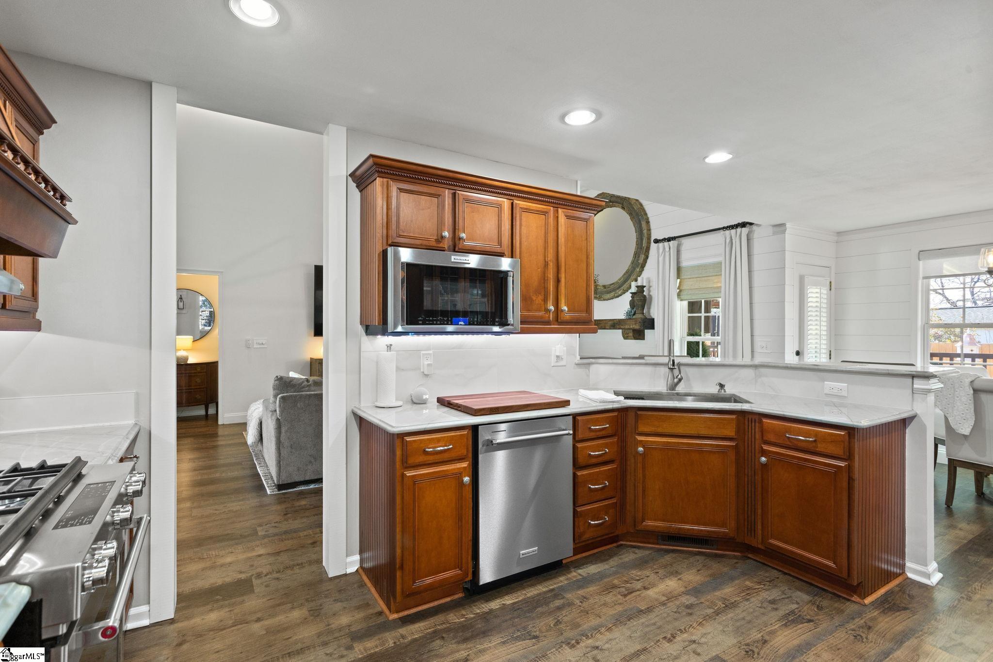 116A Ridge Road Greenville, SC 29607