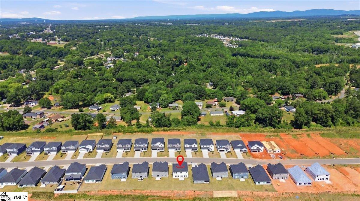 1565 Erindale Drive Wellford, SC 29385