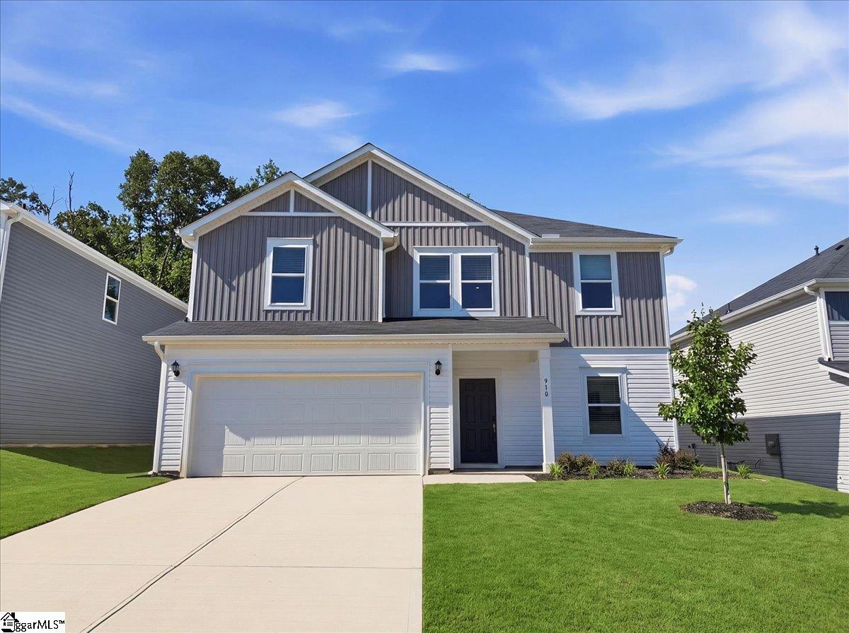 910 Rising Oak Court Spartanburg, SC 29301