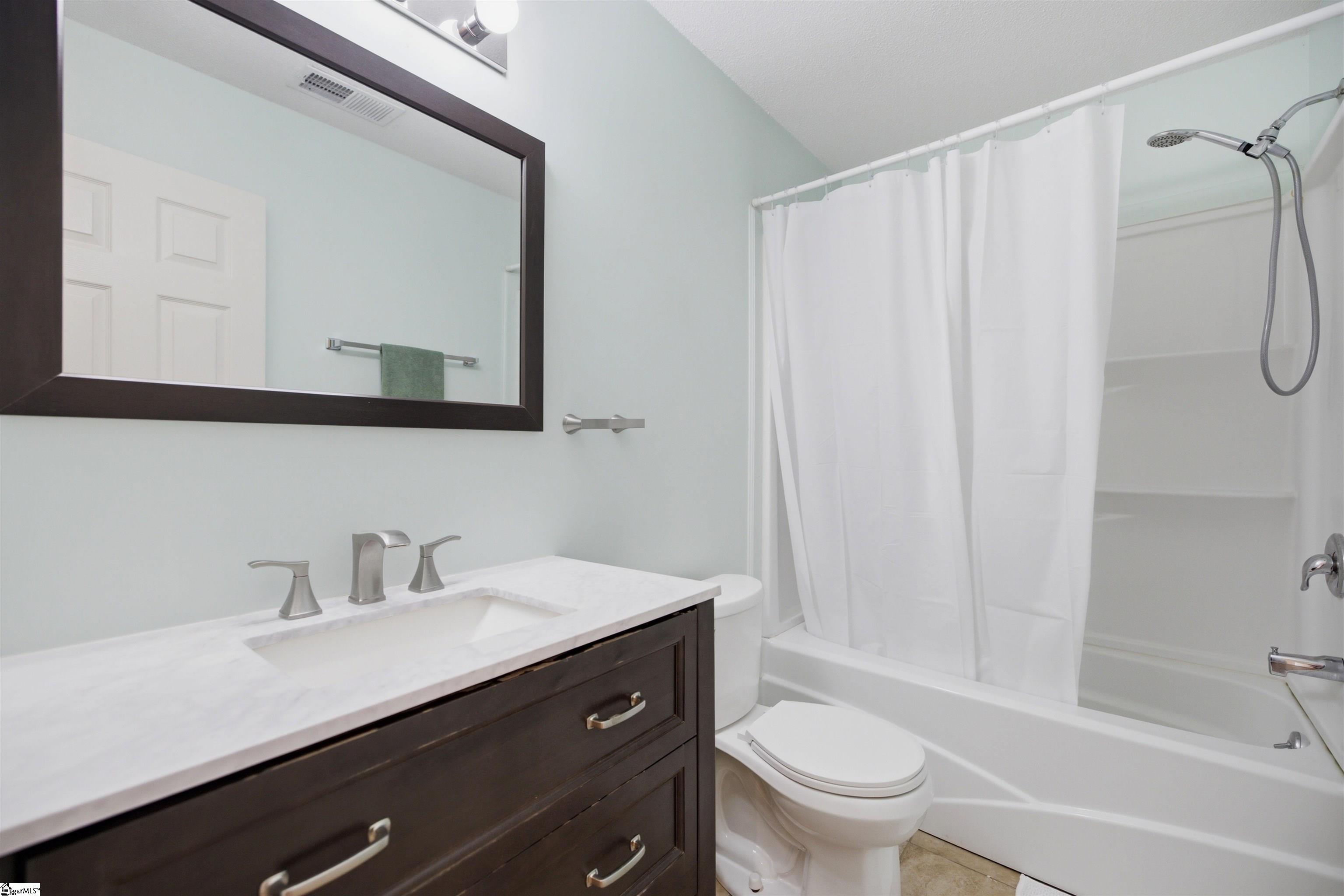 134 Peake Court Ninety Six, SC 29666