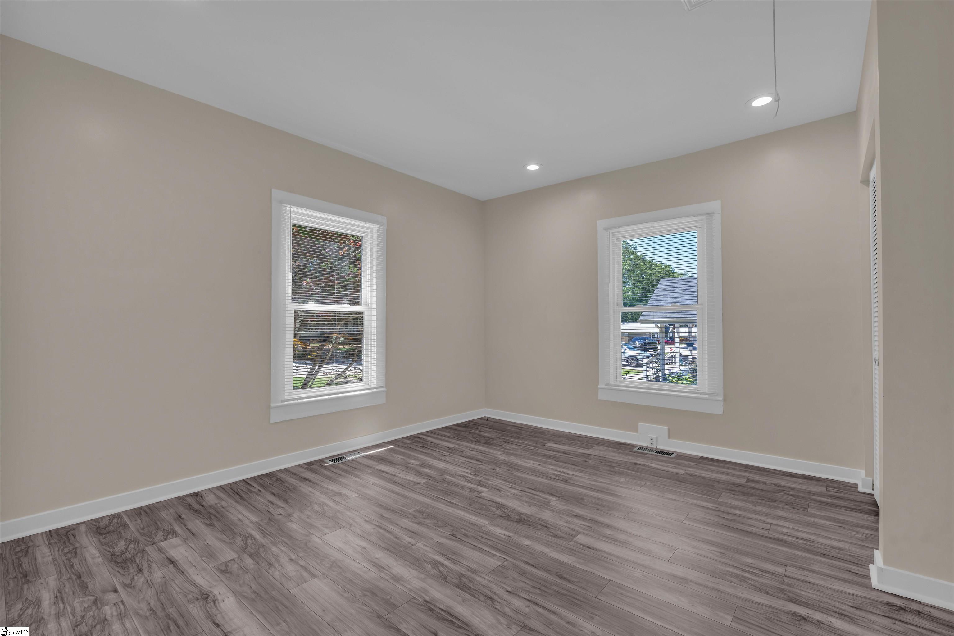 214 Beattie Street Simpsonville, SC 29681