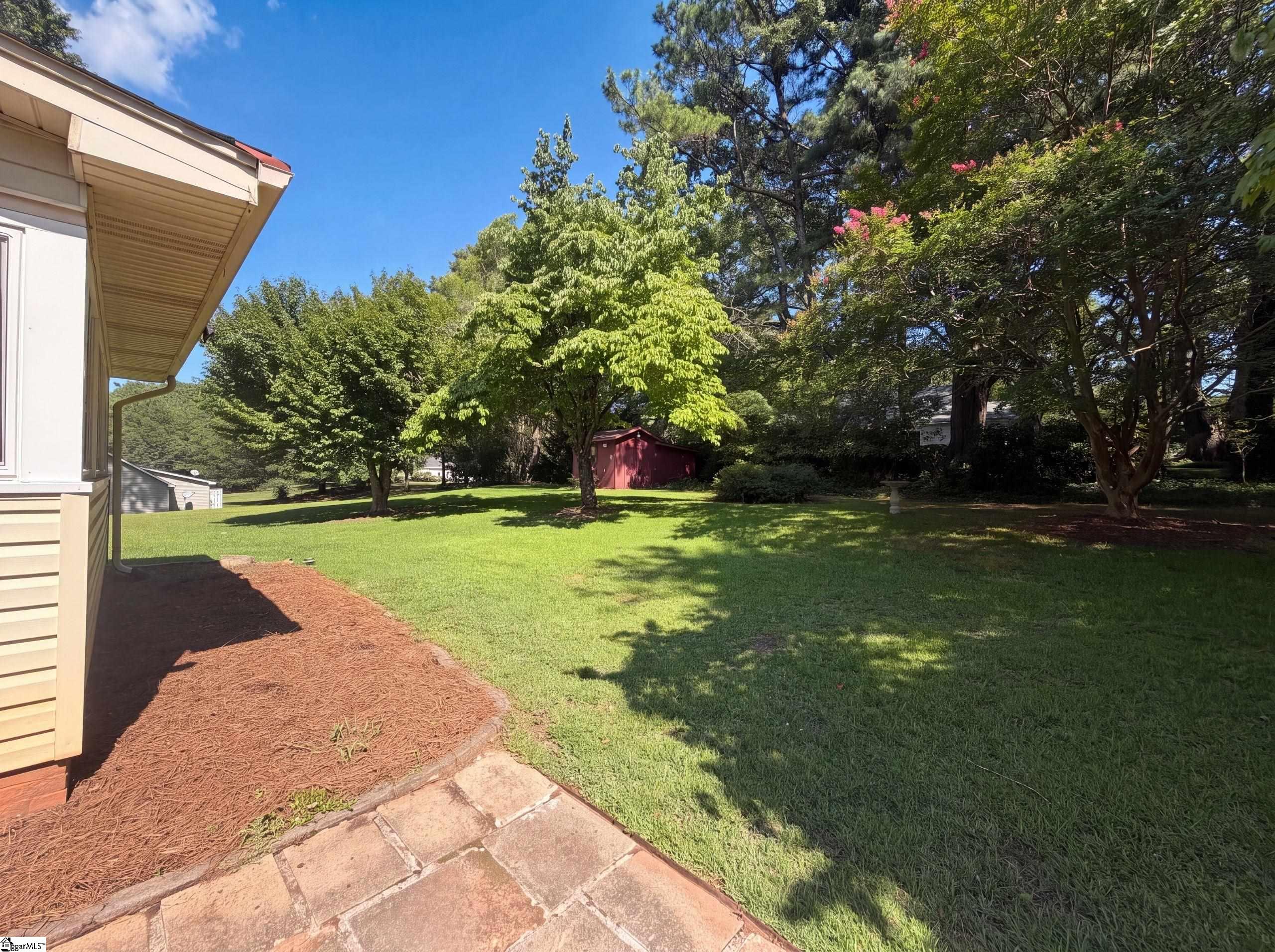 604 Meadowbrook Drive Spartanburg, SC 29307
