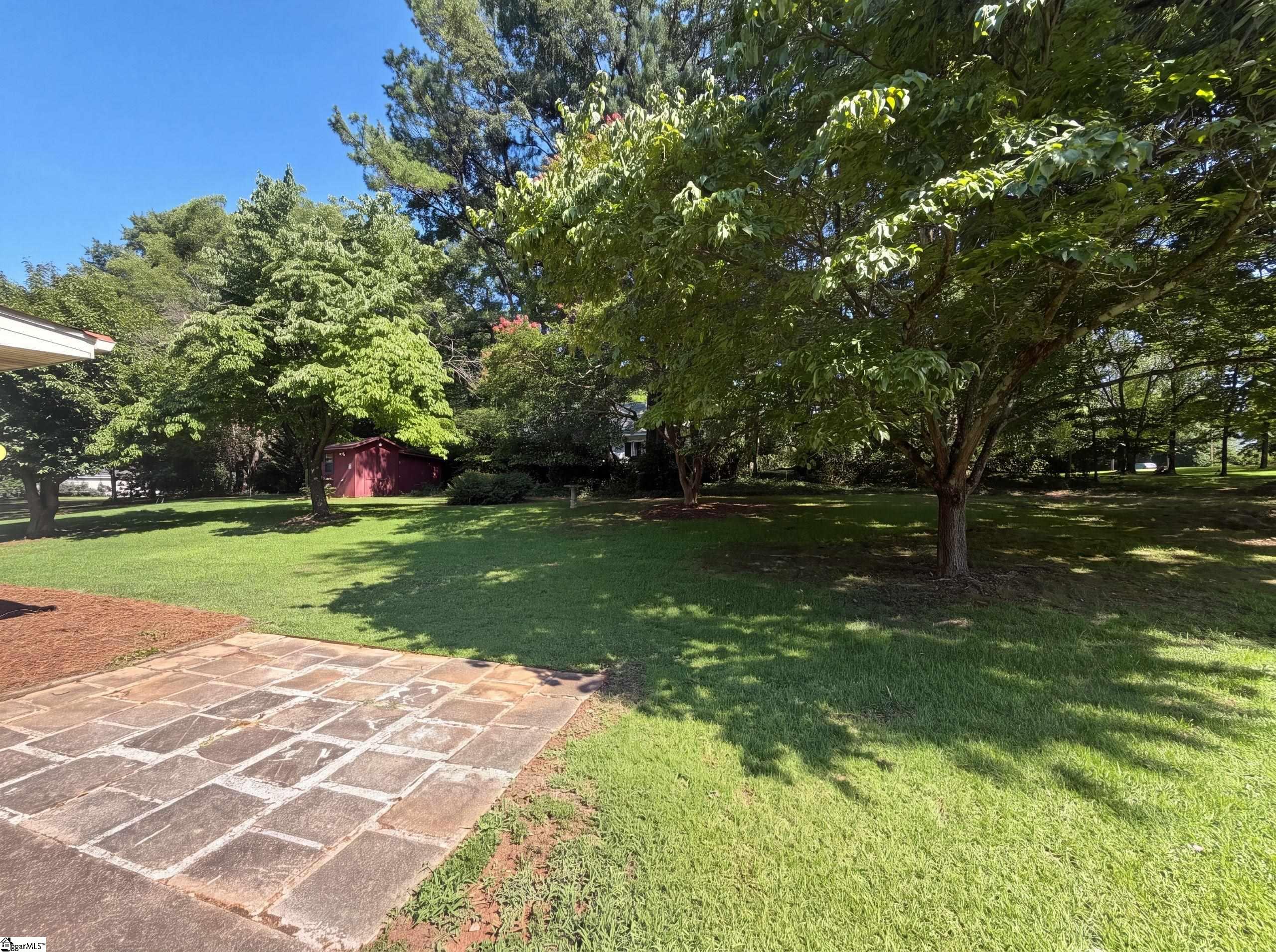 604 Meadowbrook Drive Spartanburg, SC 29307