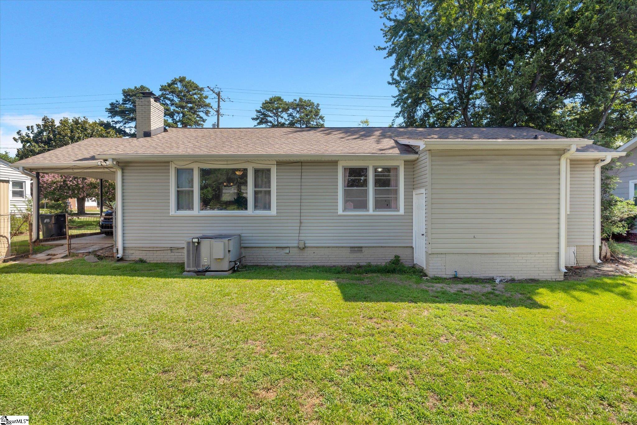 305 Pine Knoll Drive Greenville, SC 29609