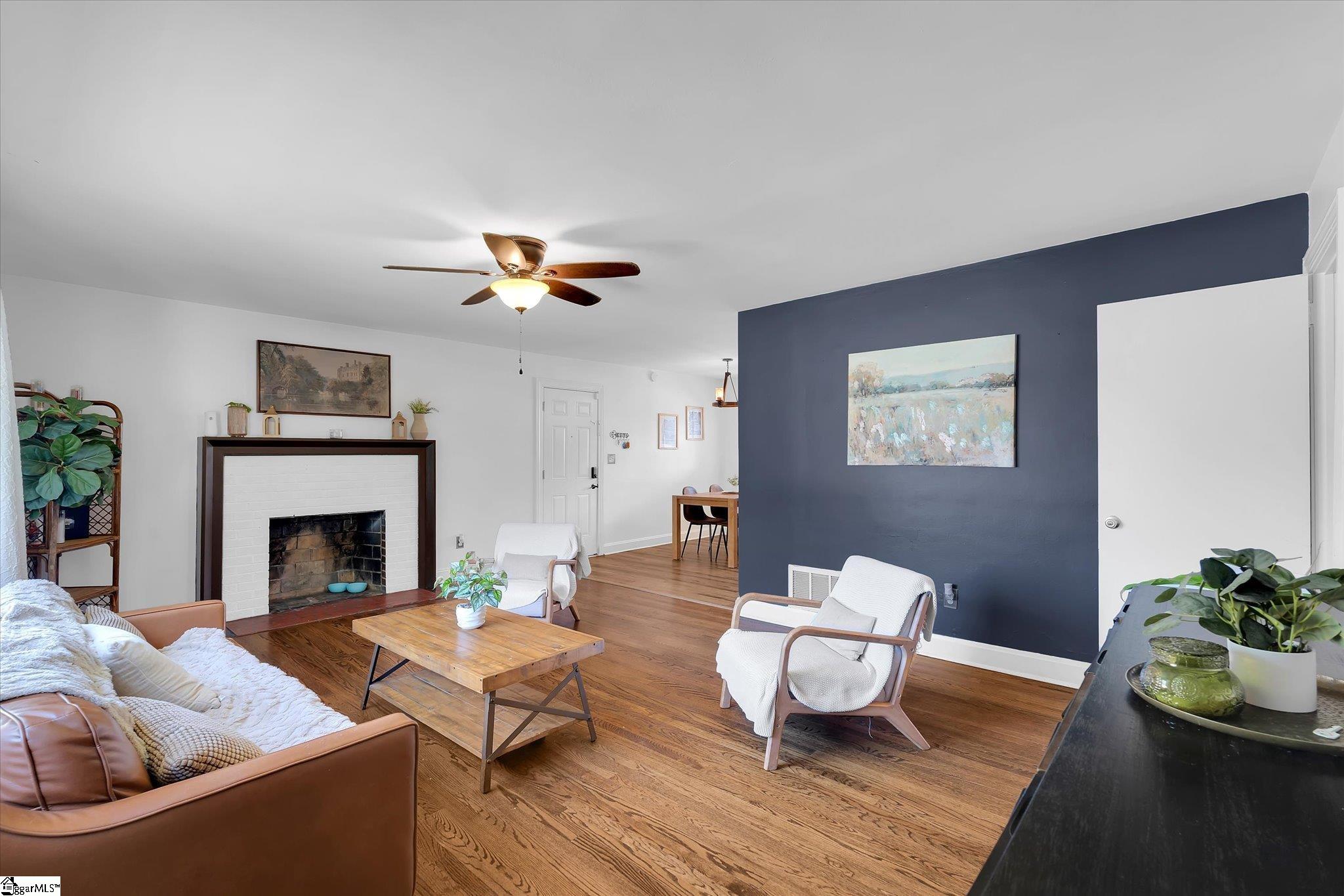 305 Pine Knoll Drive Greenville, SC 29609