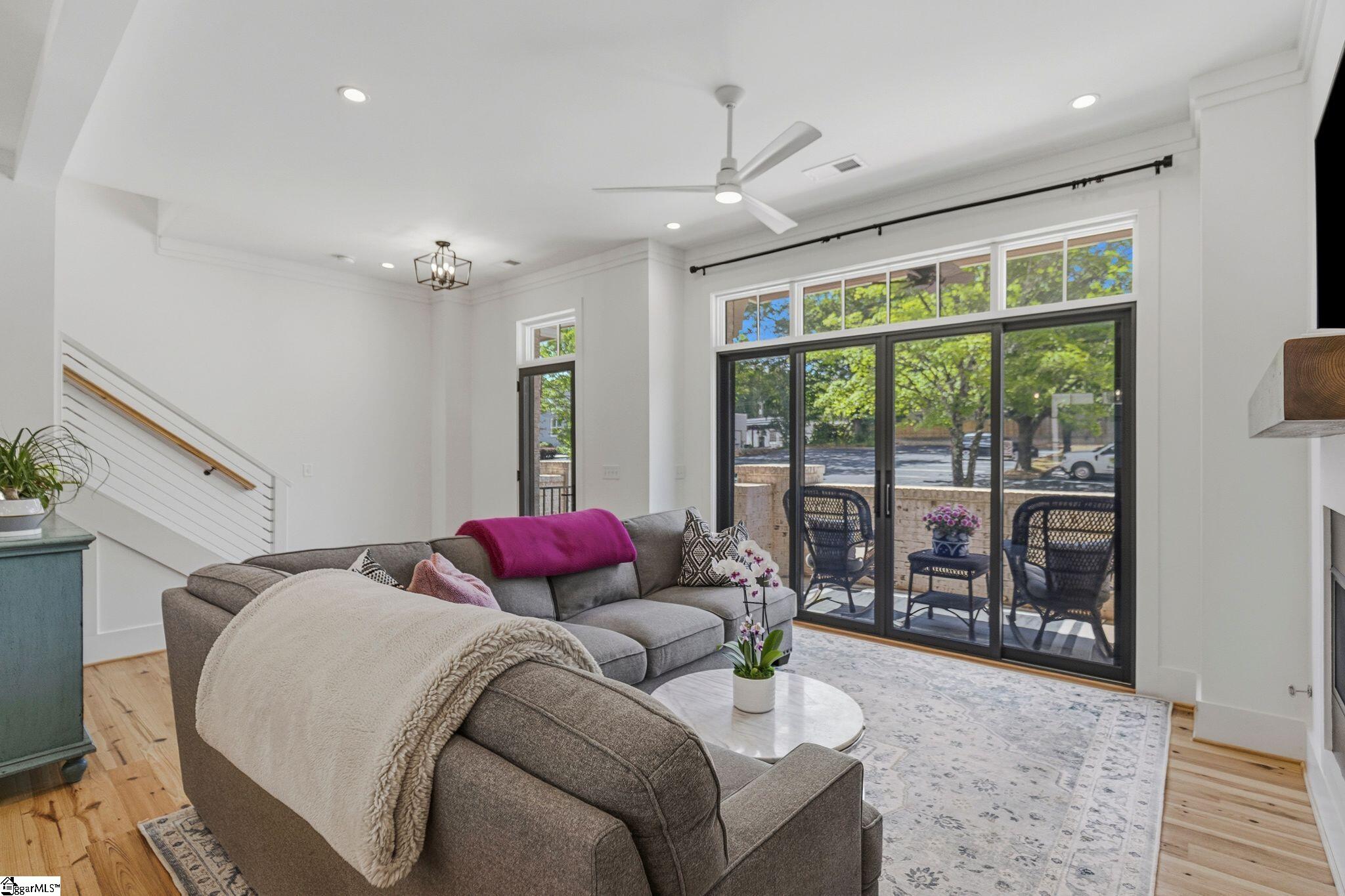24 Claussen Avenue Greenville, SC 29601-3848