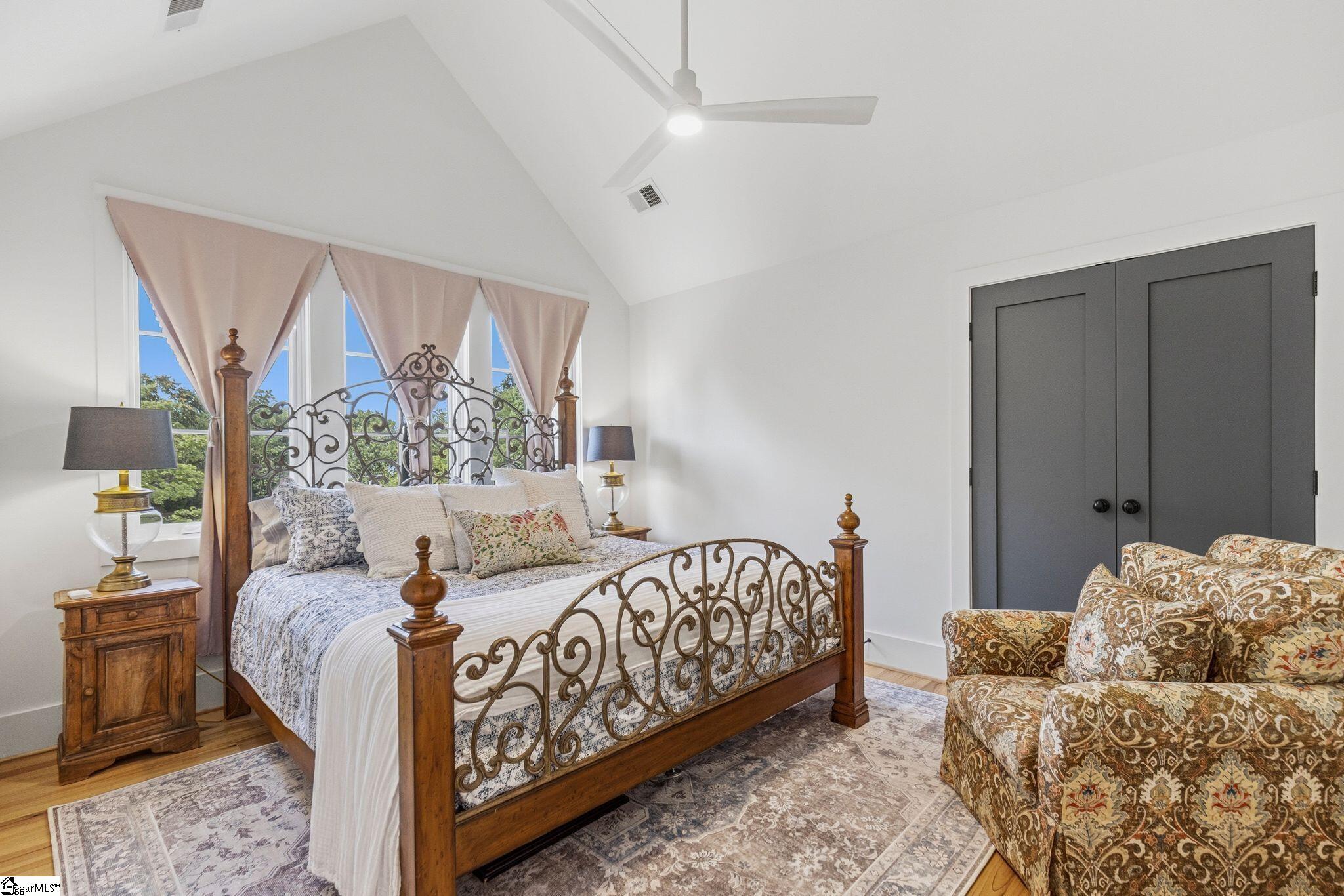 24 Claussen Avenue Greenville, SC 29601-3848