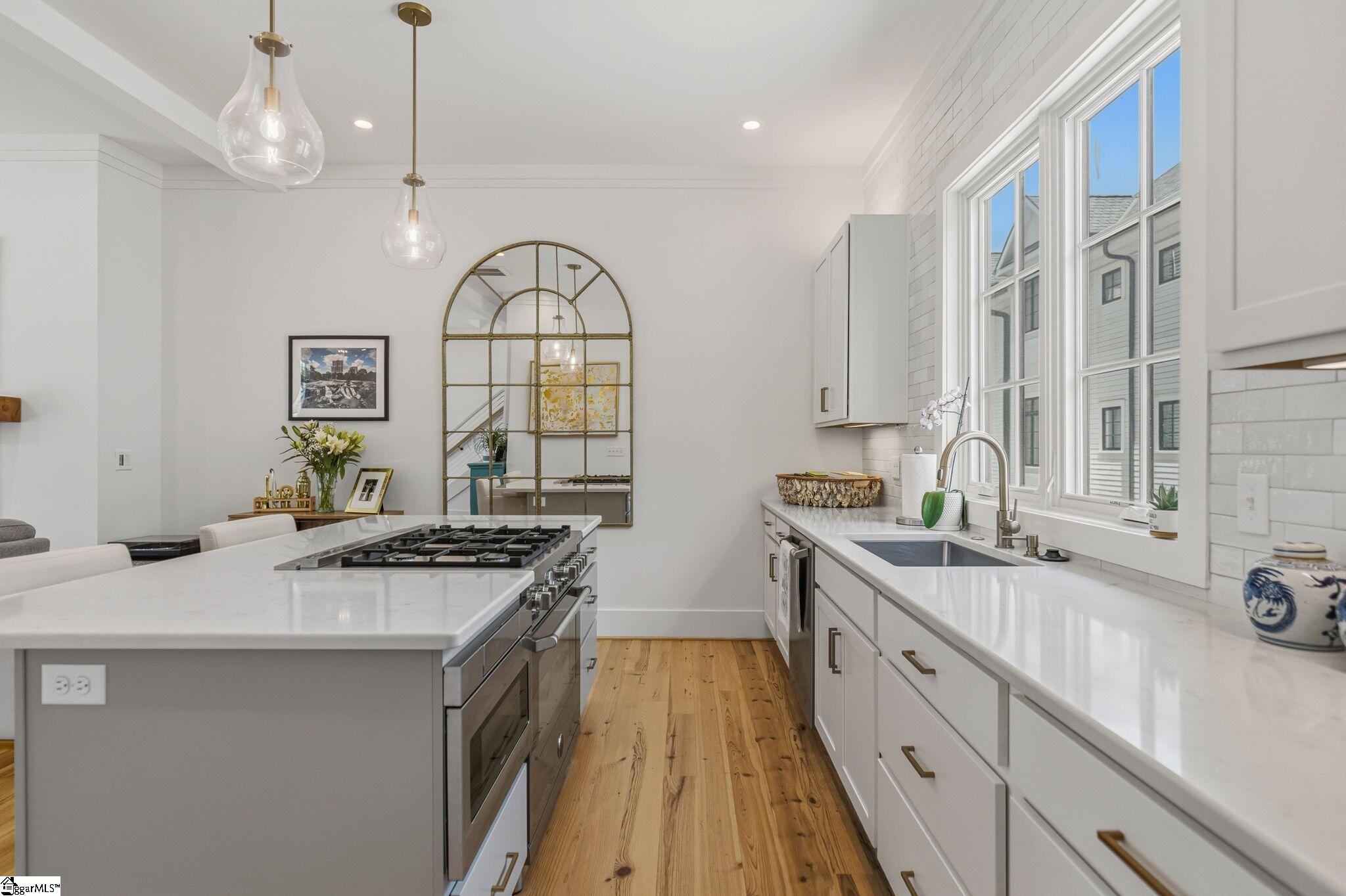 24 Claussen Avenue Greenville, SC 29601-3848