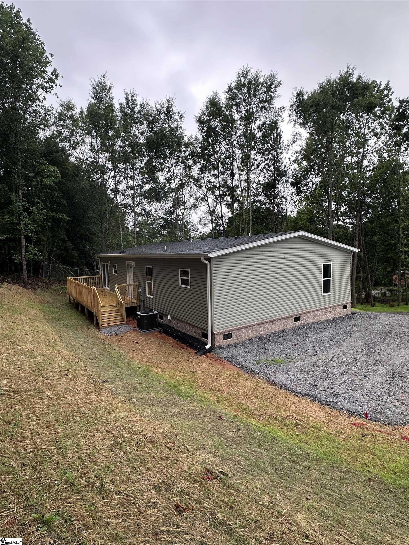218 Sitton Street Liberty, SC 29657