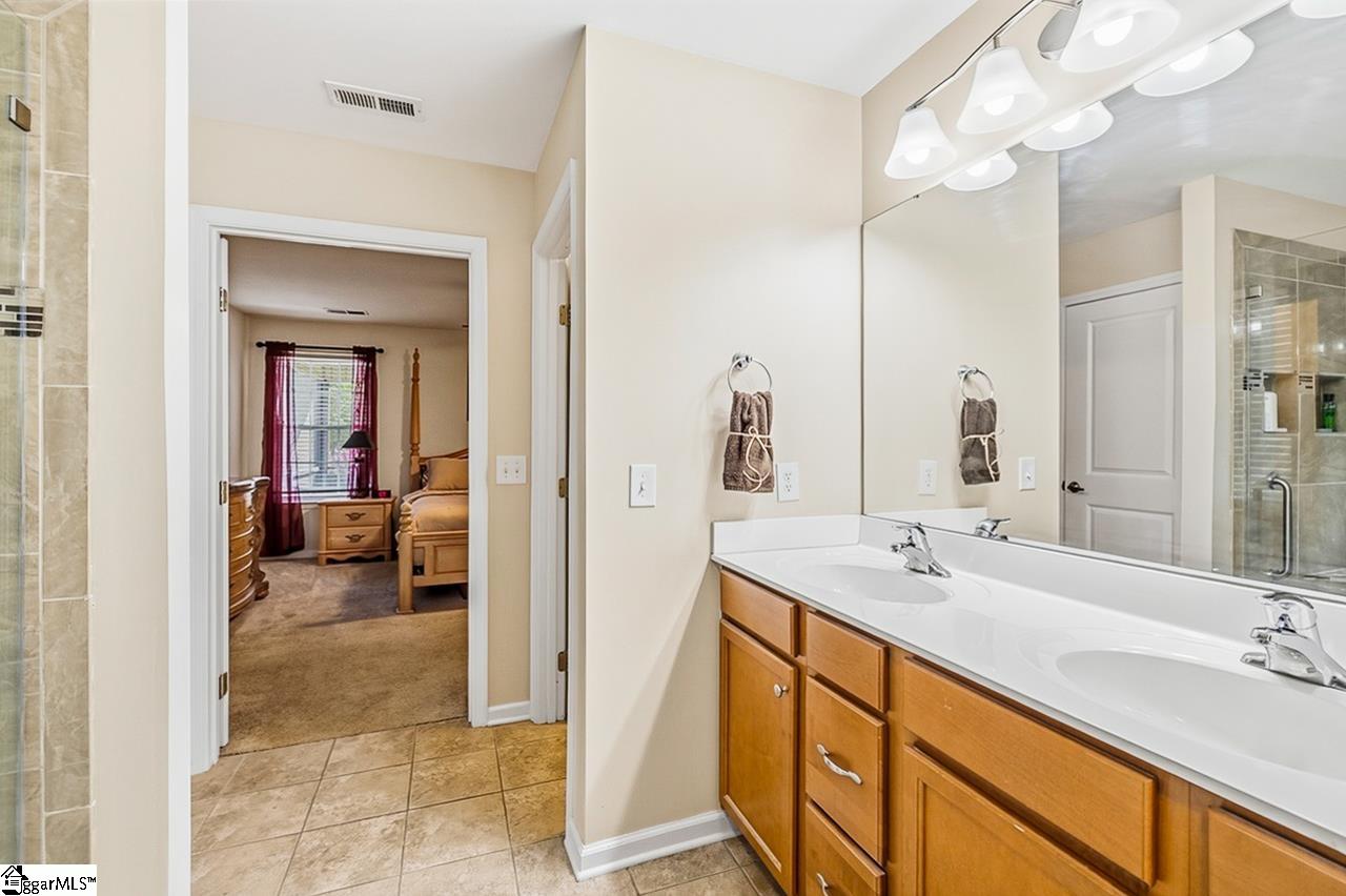 201 Chapel Hill Lane Simpsonville, SC 29681