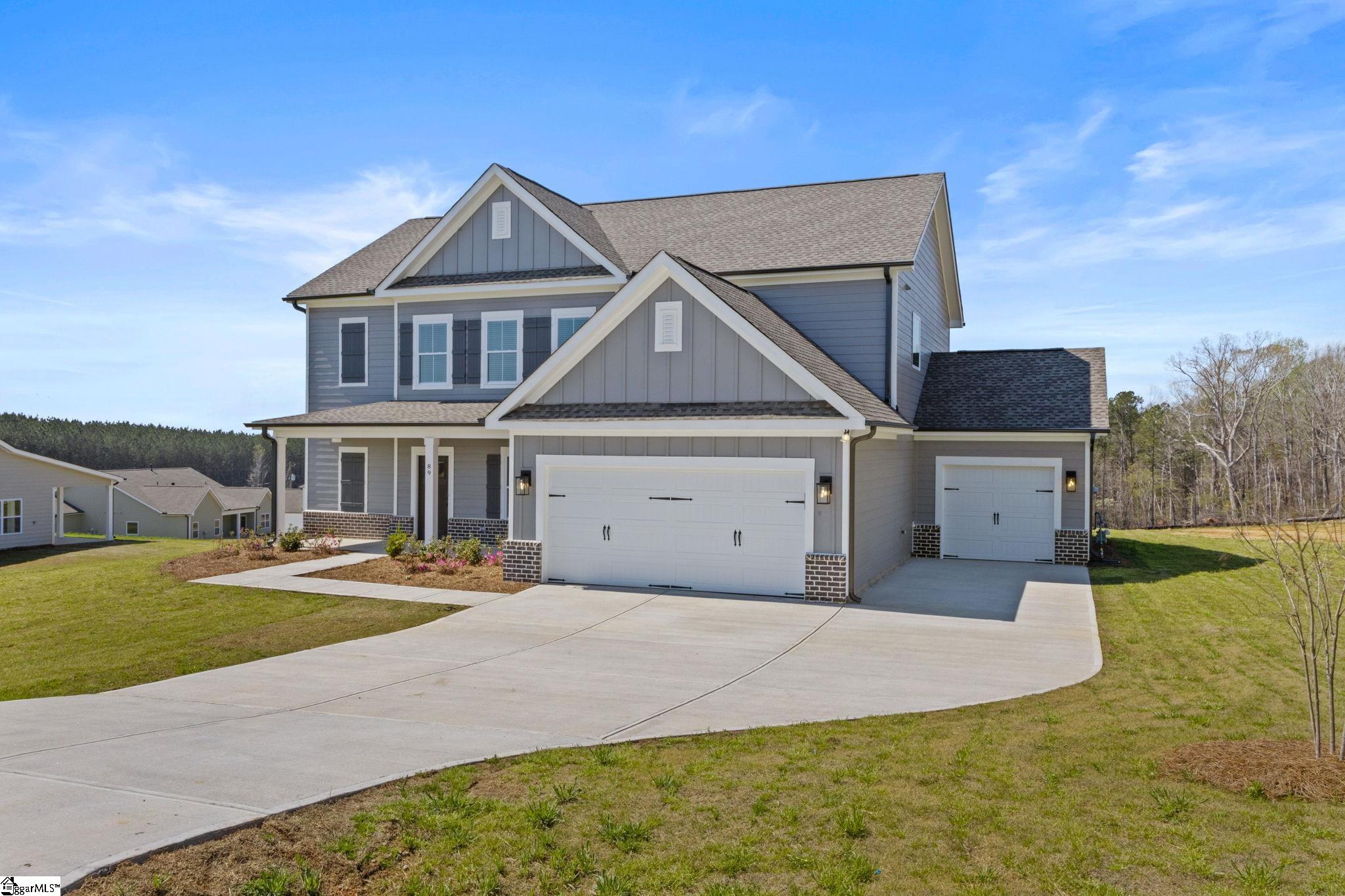 89 Boggs Road Pelzer, SC 29669