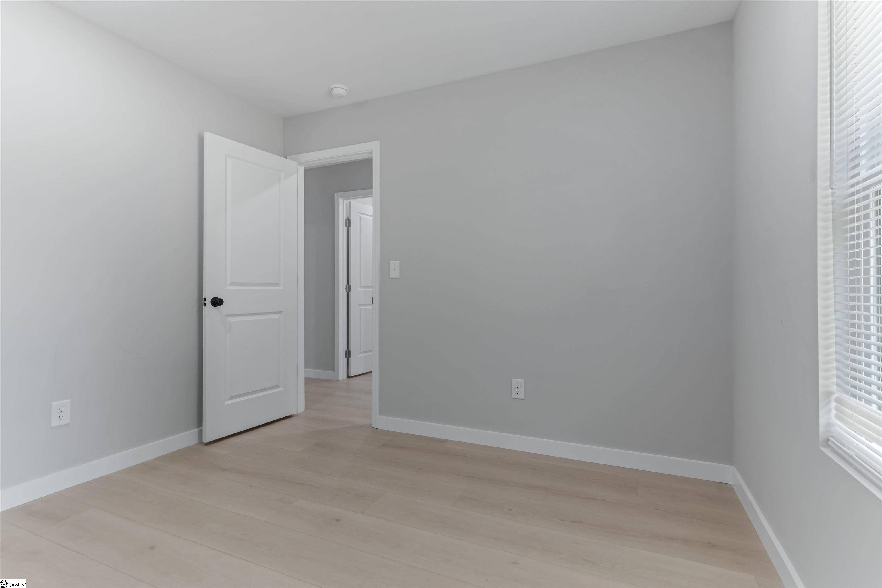 561 Bee Street Spartanburg, SC 29301