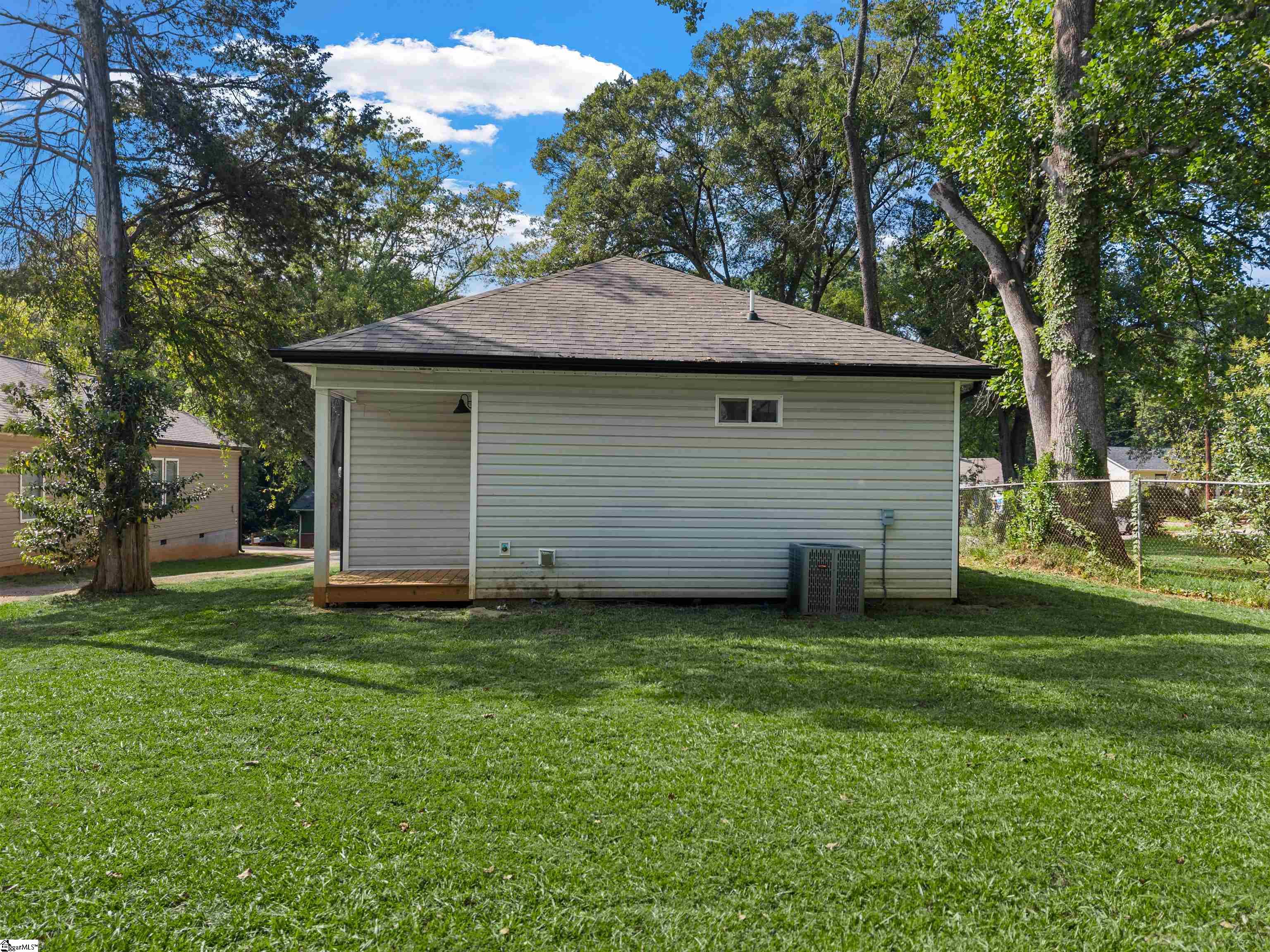 102 Prospect Avenue Spartanburg, SC 29306