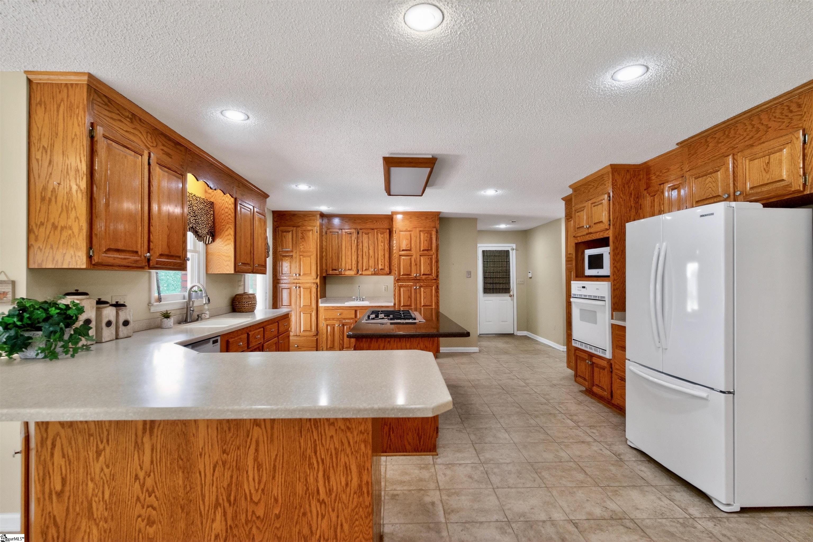 1844 Twin Bridge Road Gaffney, SC 29341