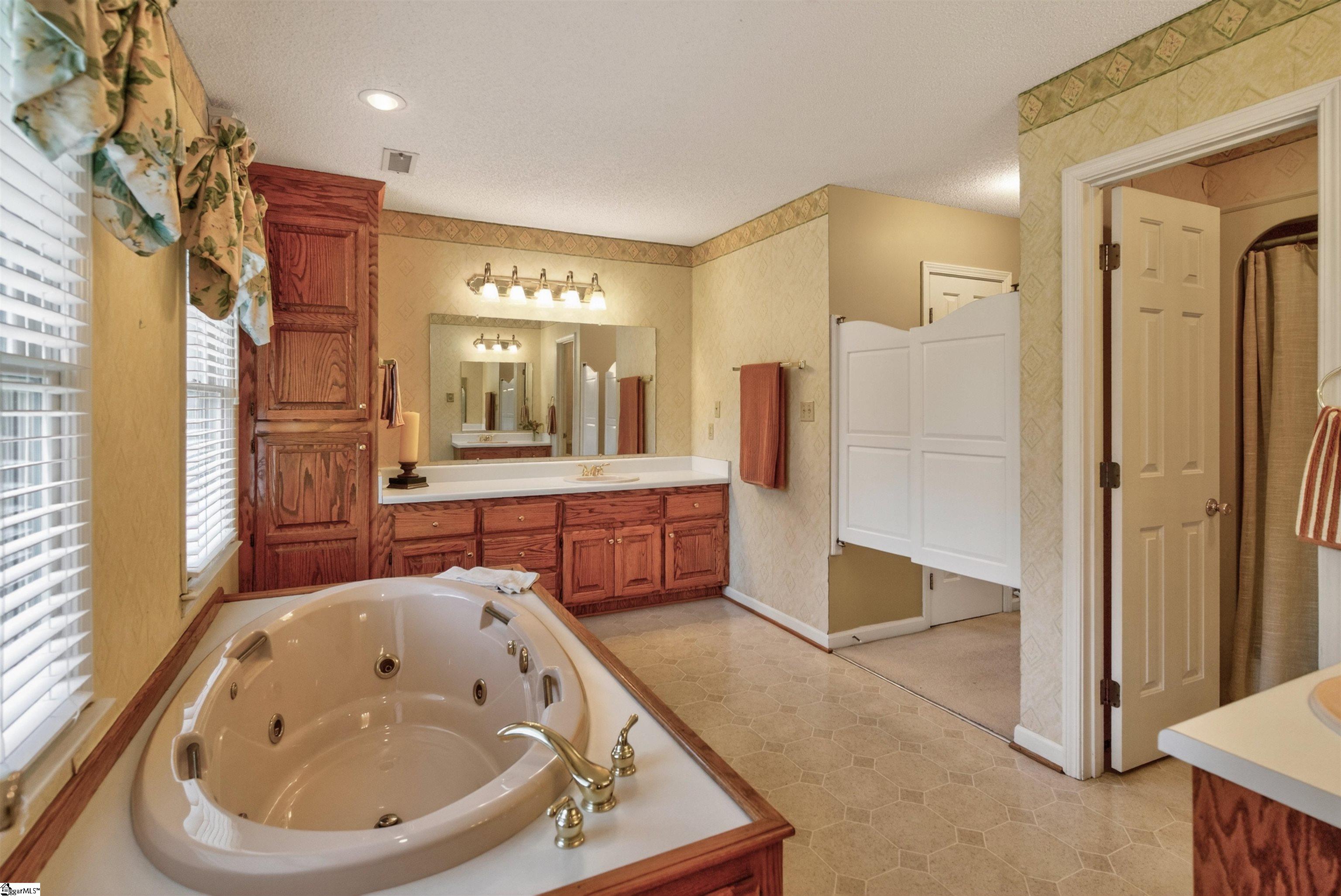 1844 Twin Bridge Road Gaffney, SC 29341