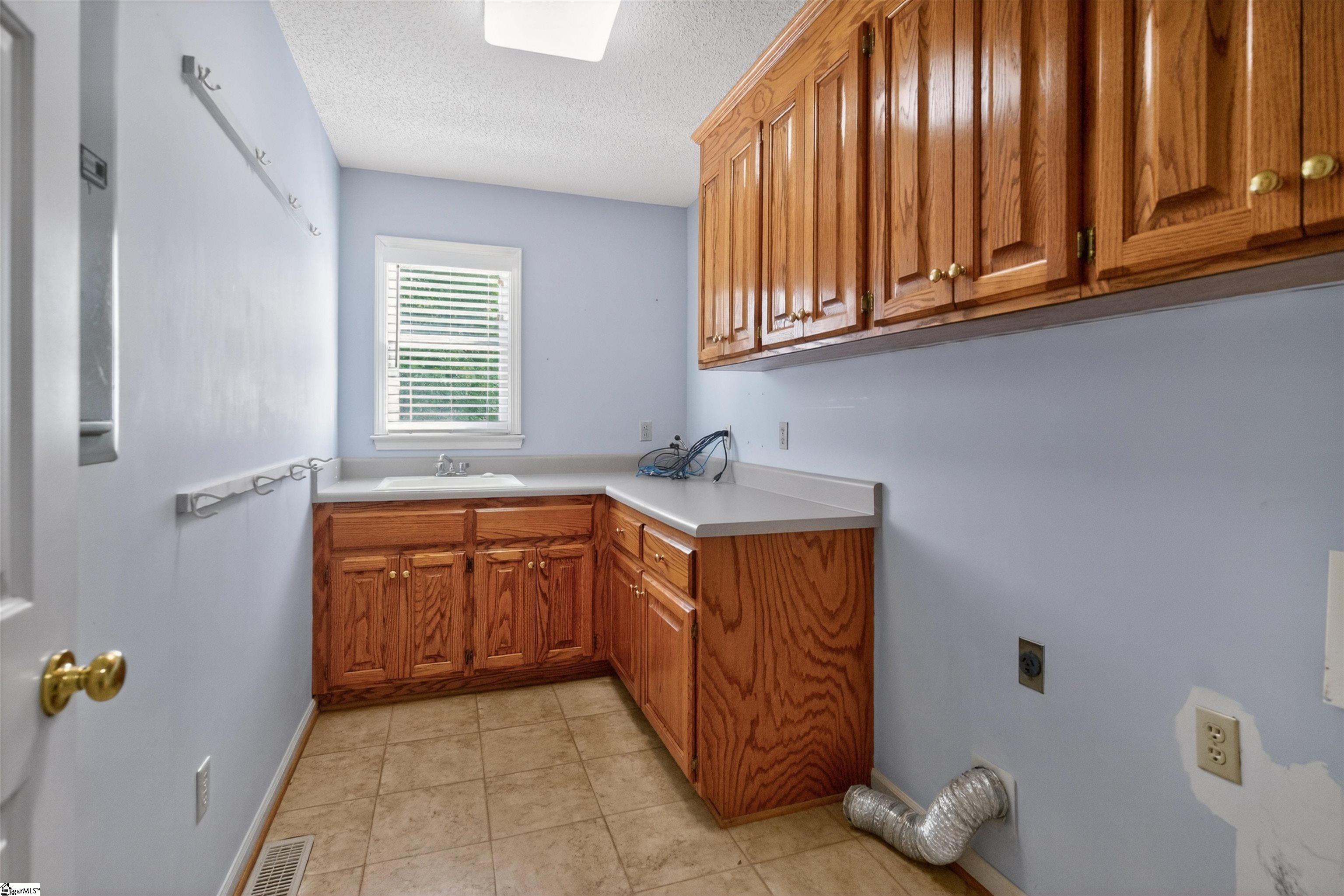 1844 Twin Bridge Road Gaffney, SC 29341
