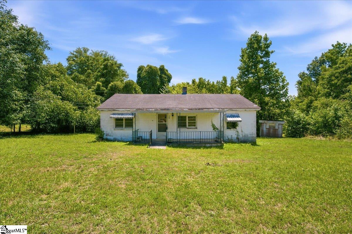 309 Knitting Mill Street Jonesville, SC 29353