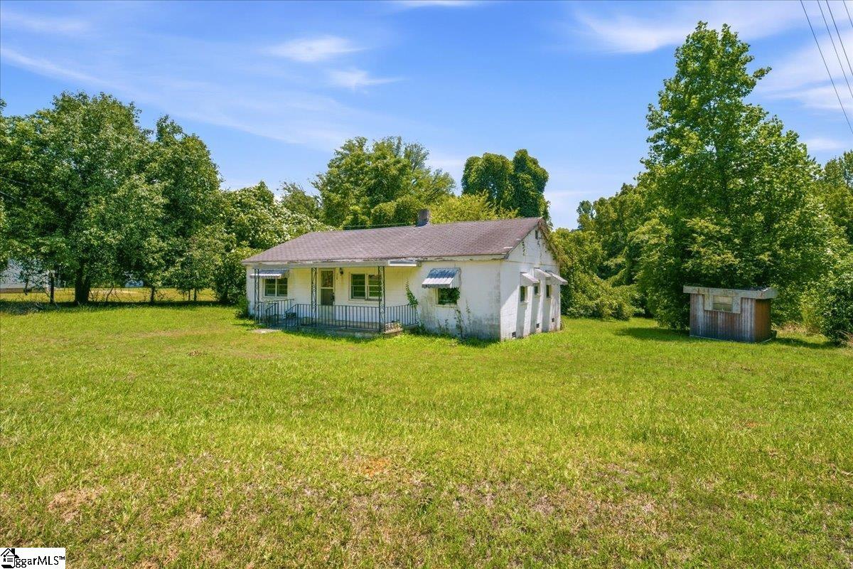 309 Knitting Mill Street Jonesville, SC 29353