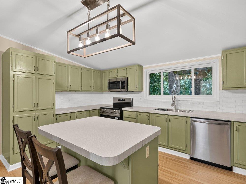 314 Lonesome Pine Lane Drive Wellford, SC 29385