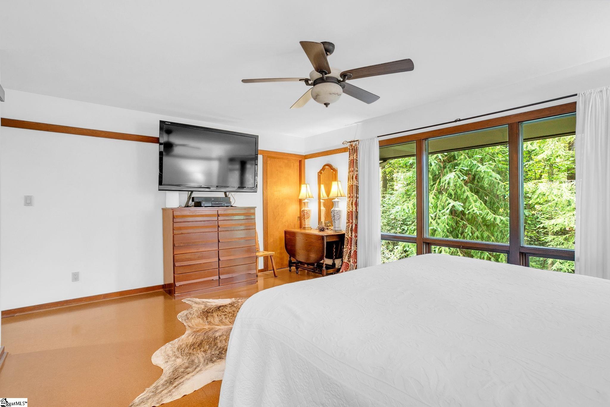 2 Craigwood Road Greenville, SC 29607