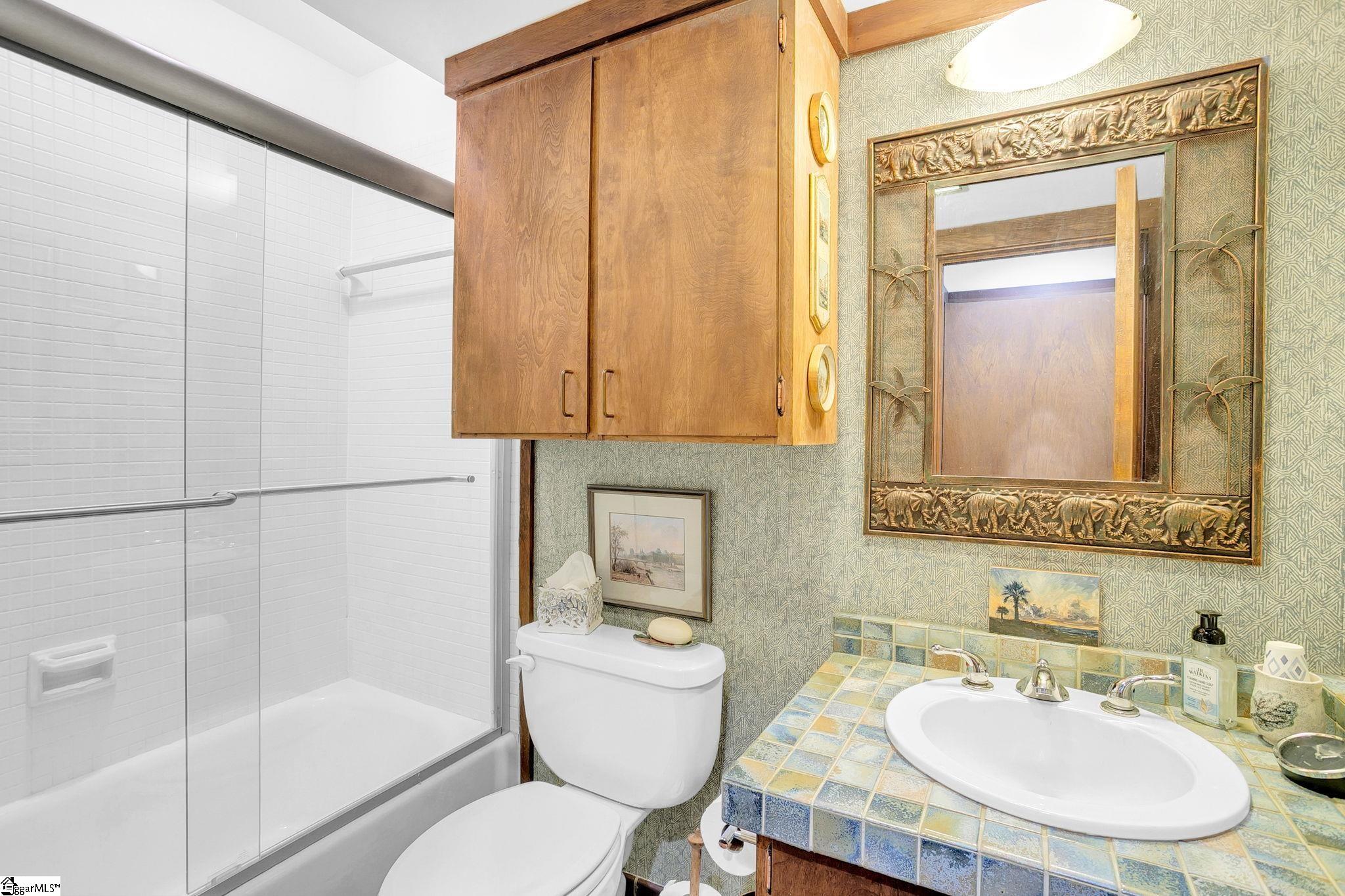 2 Craigwood Road Greenville, SC 29607