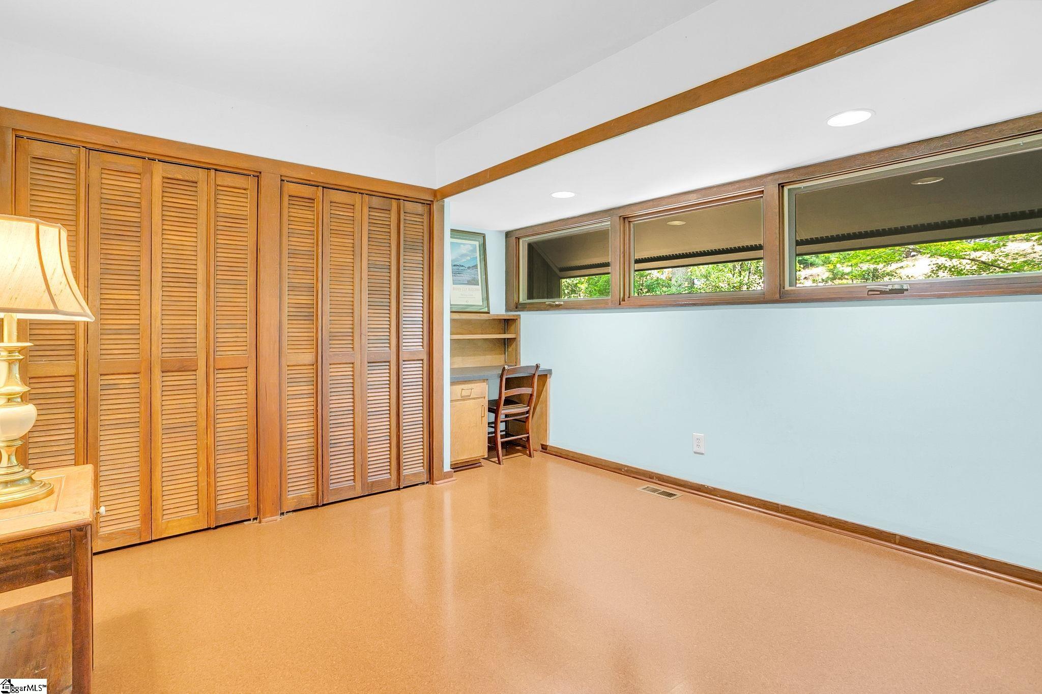 2 Craigwood Road Greenville, SC 29607
