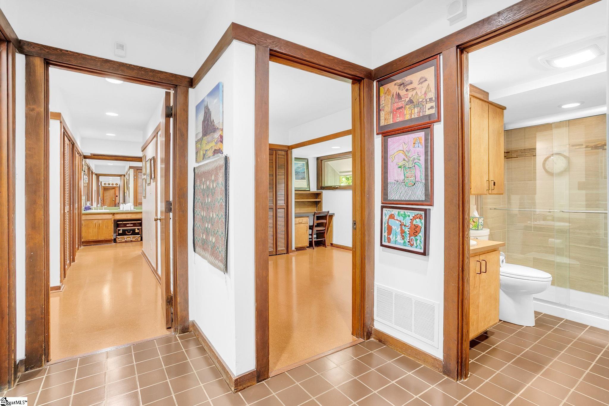 2 Craigwood Road Greenville, SC 29607