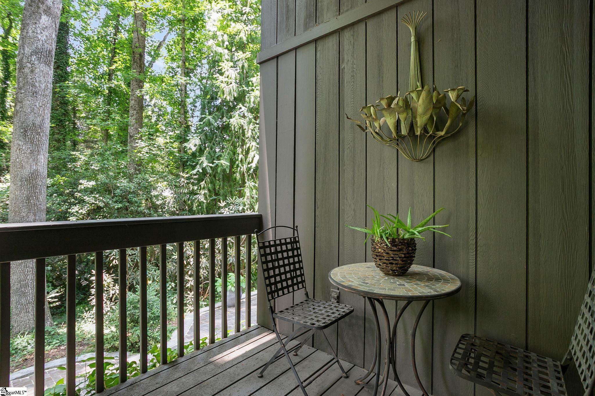 2 Craigwood Road Greenville, SC 29607