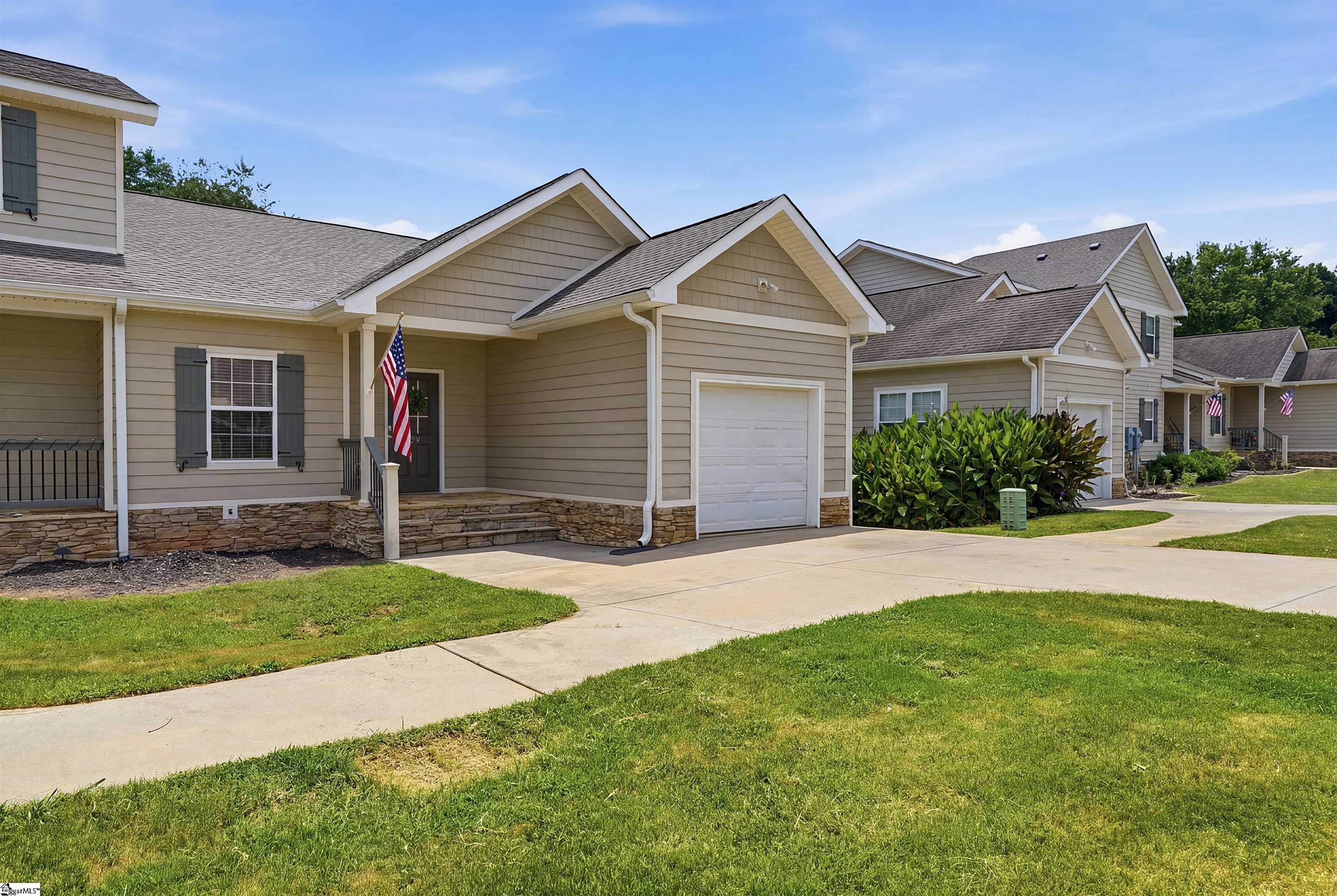 523 E Perkins Creek Road Seneca, SC 29678