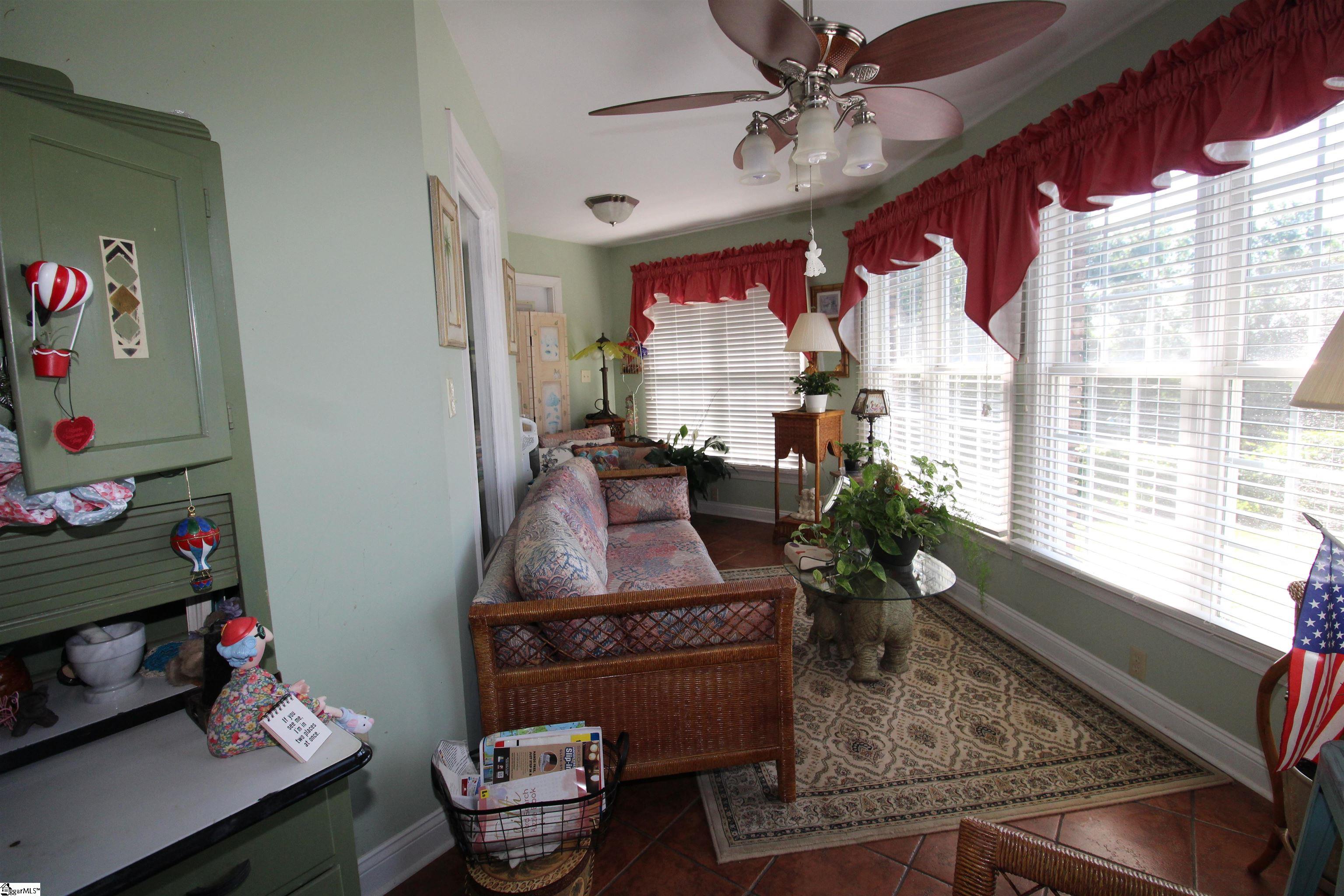 178 Tuscany Lane Chesnee, SC 29323-8119