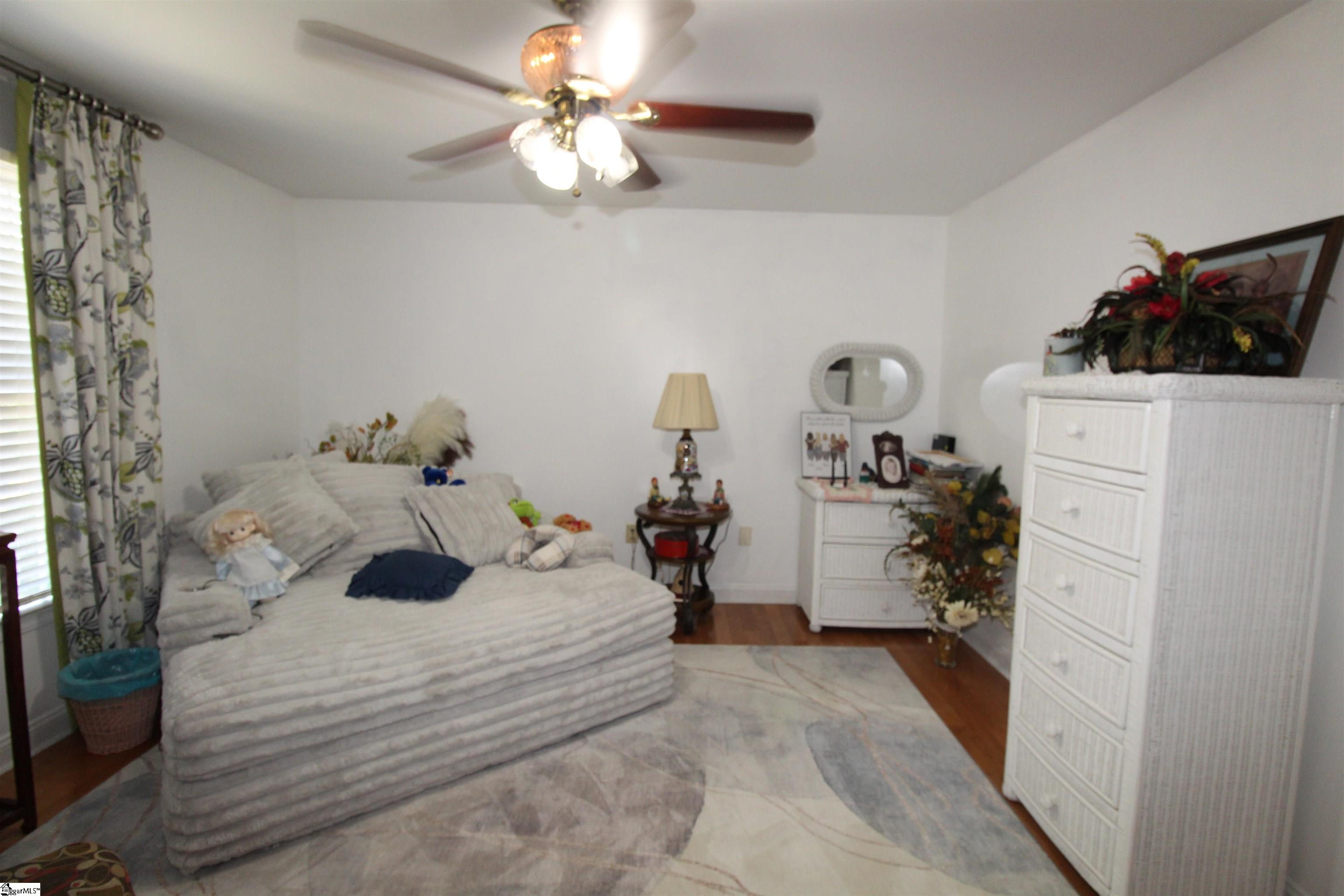 178 Tuscany Lane Chesnee, SC 29323-8119