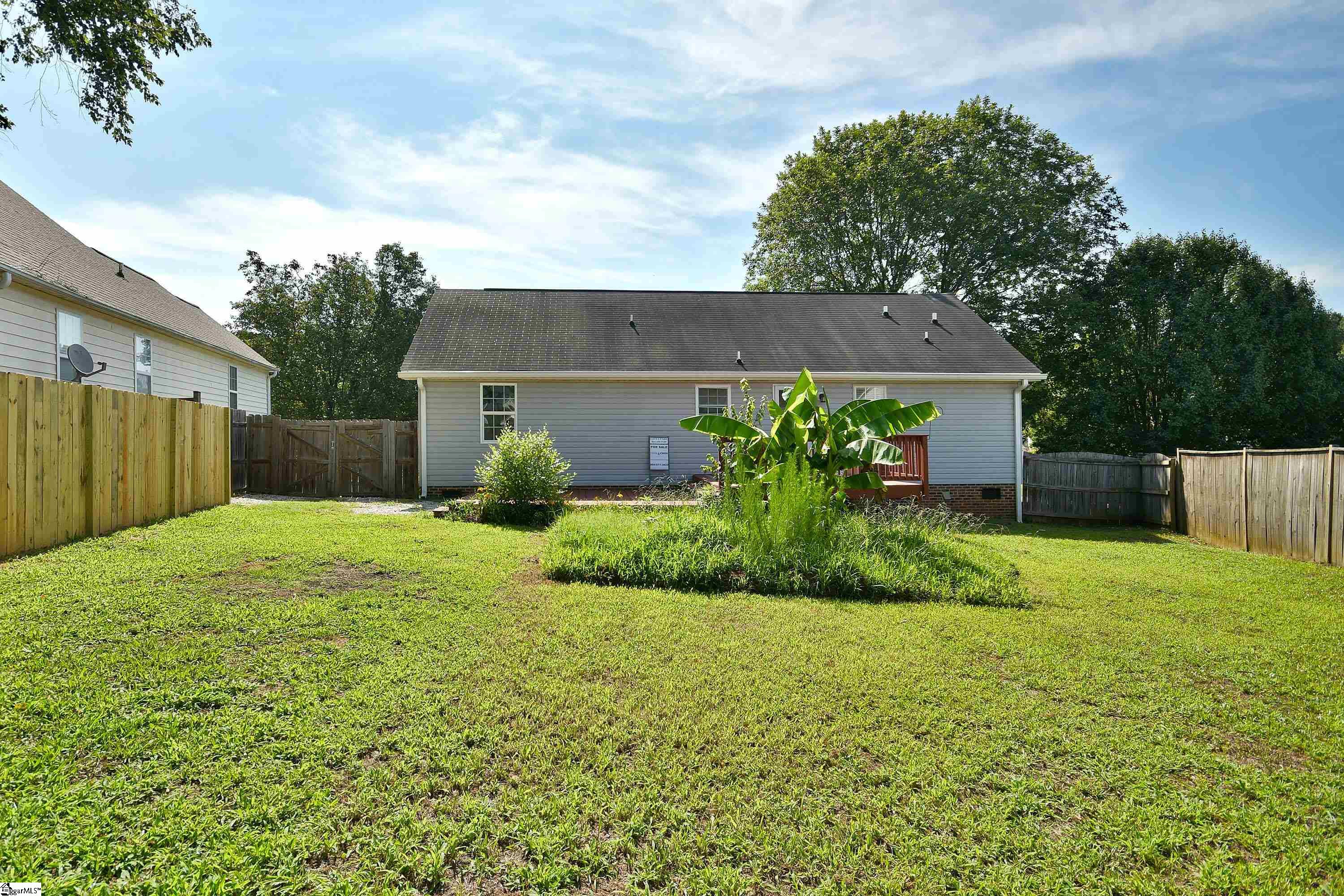 8 Montvale Drive Simpsonville, SC 29681