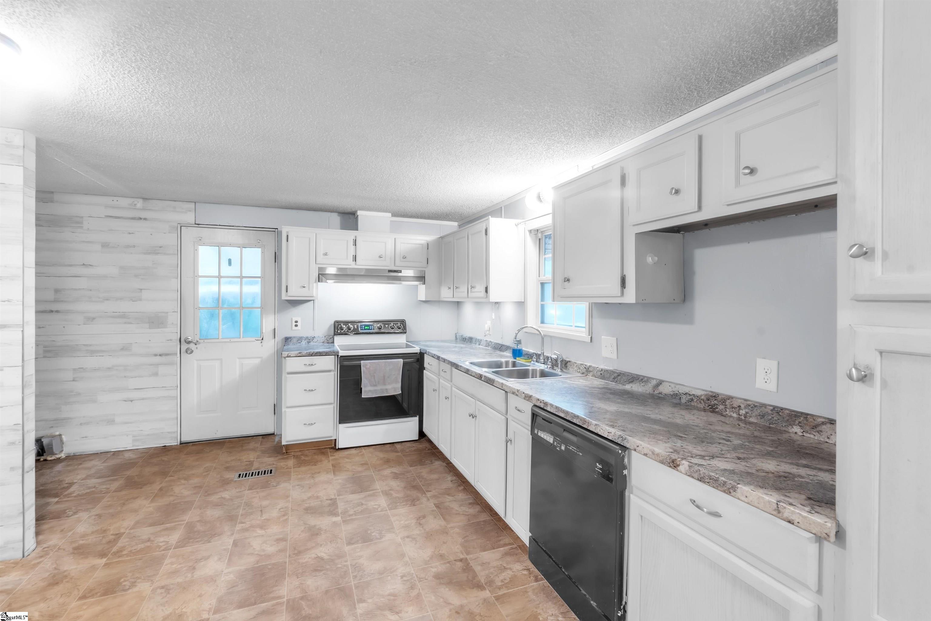 178 Childress Road Pickens, SC 29671