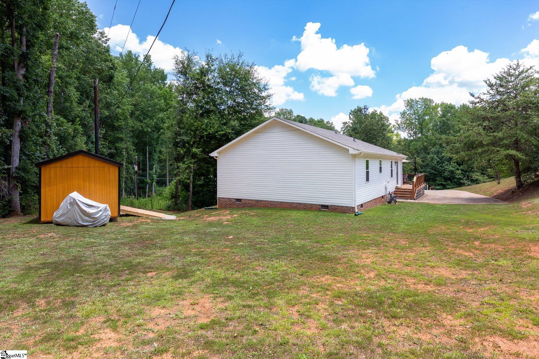 29 Lee Way Taylors, SC 29687