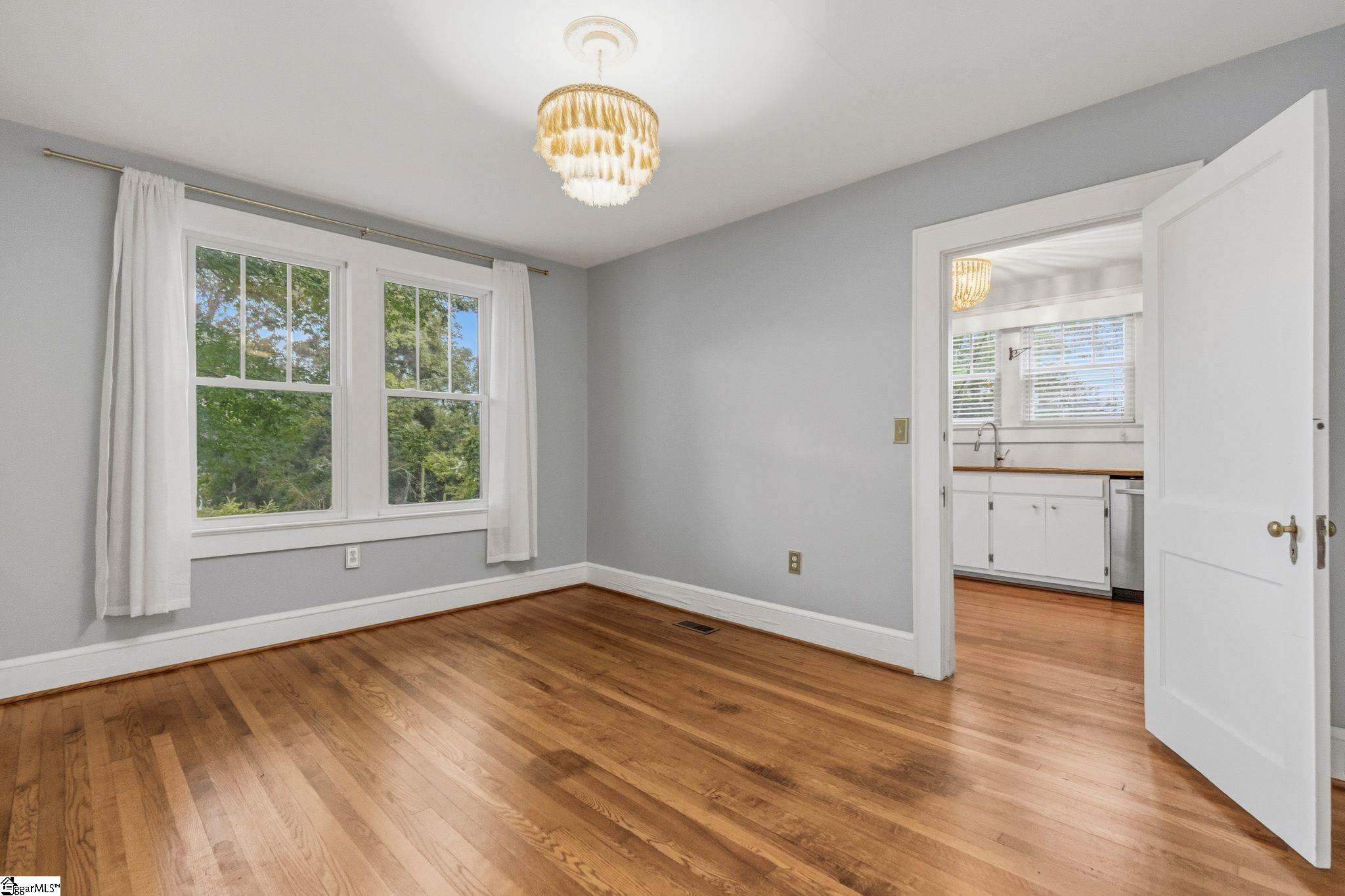 619 Summit Drive Greenville, SC 29609