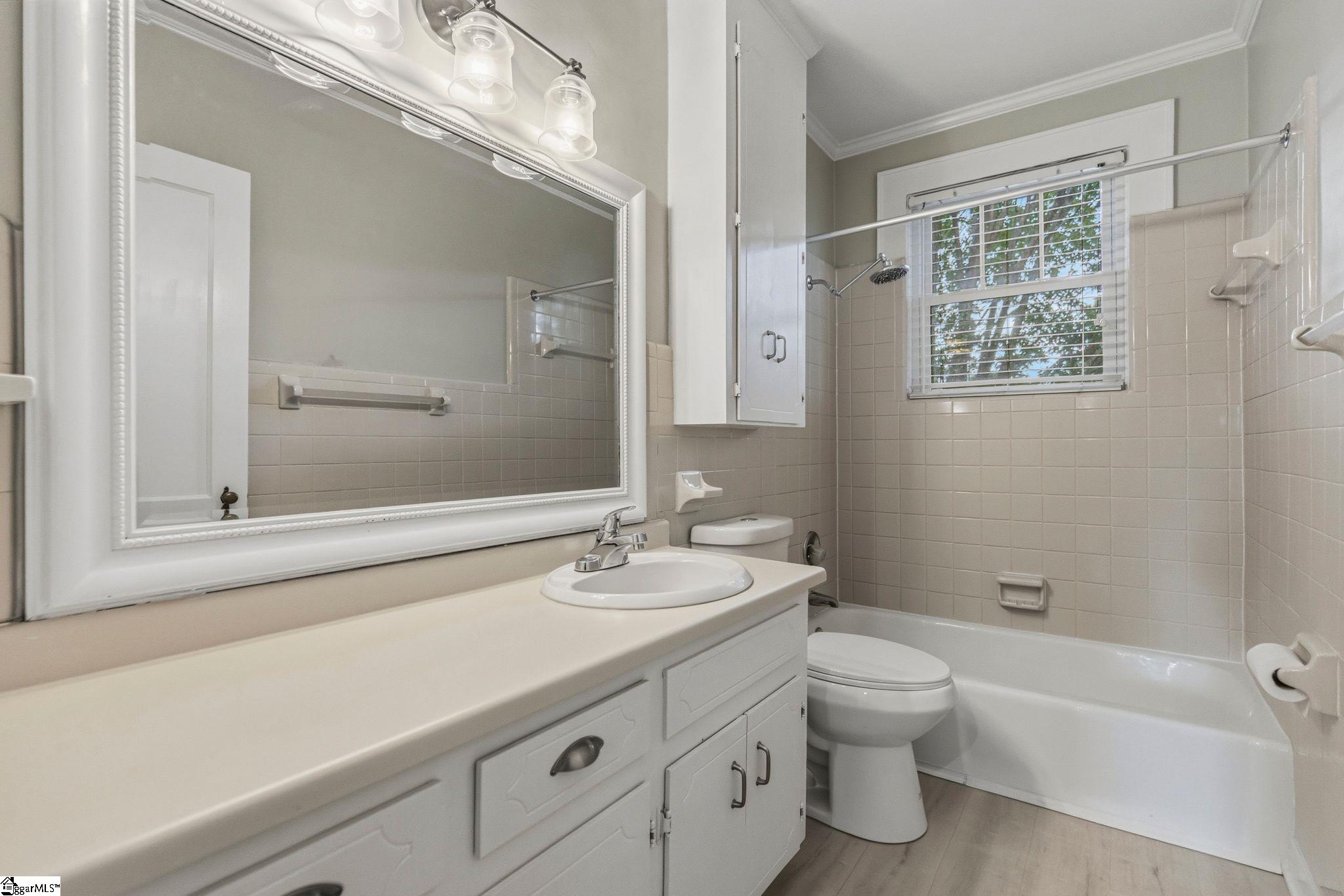 619 Summit Drive Greenville, SC 29609