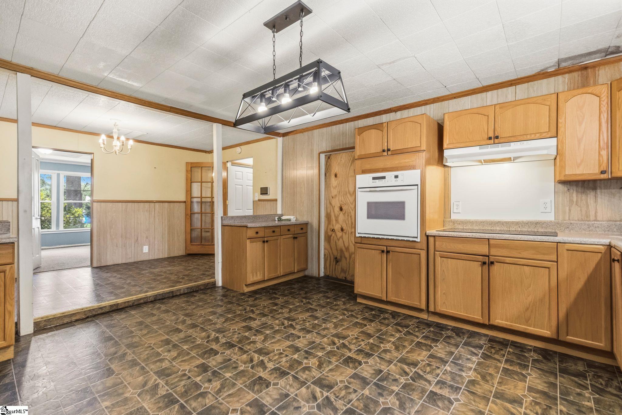 36 Dendy Street Pelzer, SC 29669