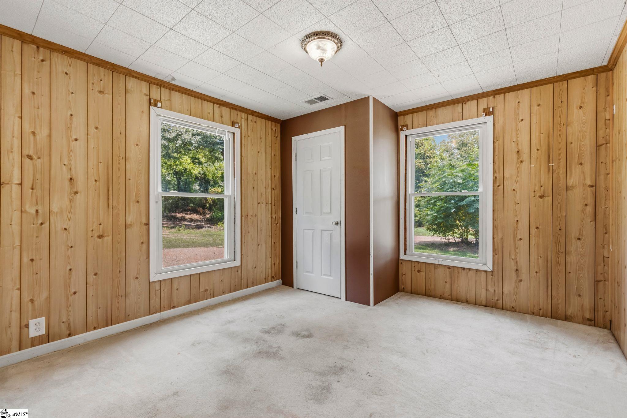 36 Dendy Street Pelzer, SC 29669
