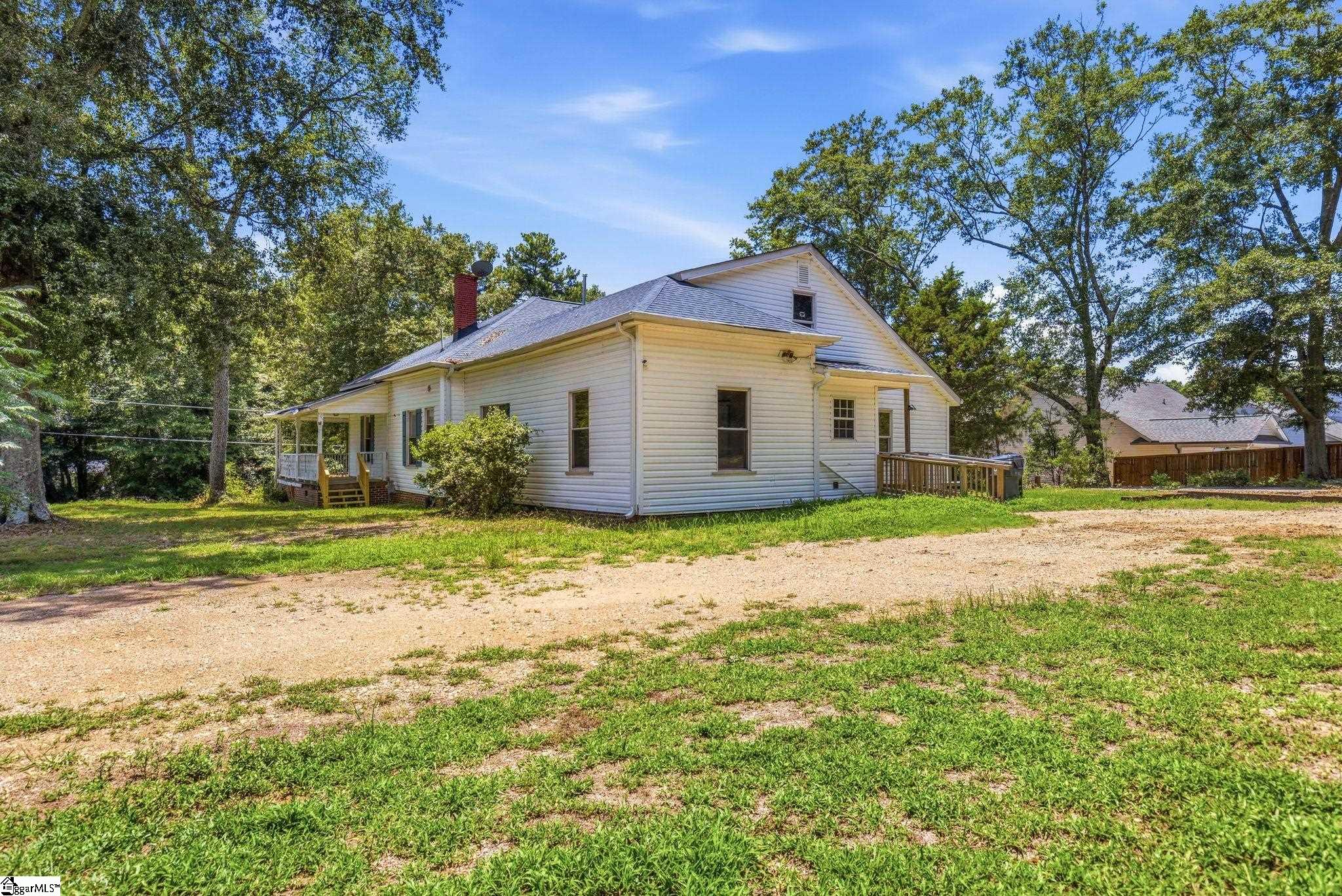 36 Dendy Street Pelzer, SC 29669