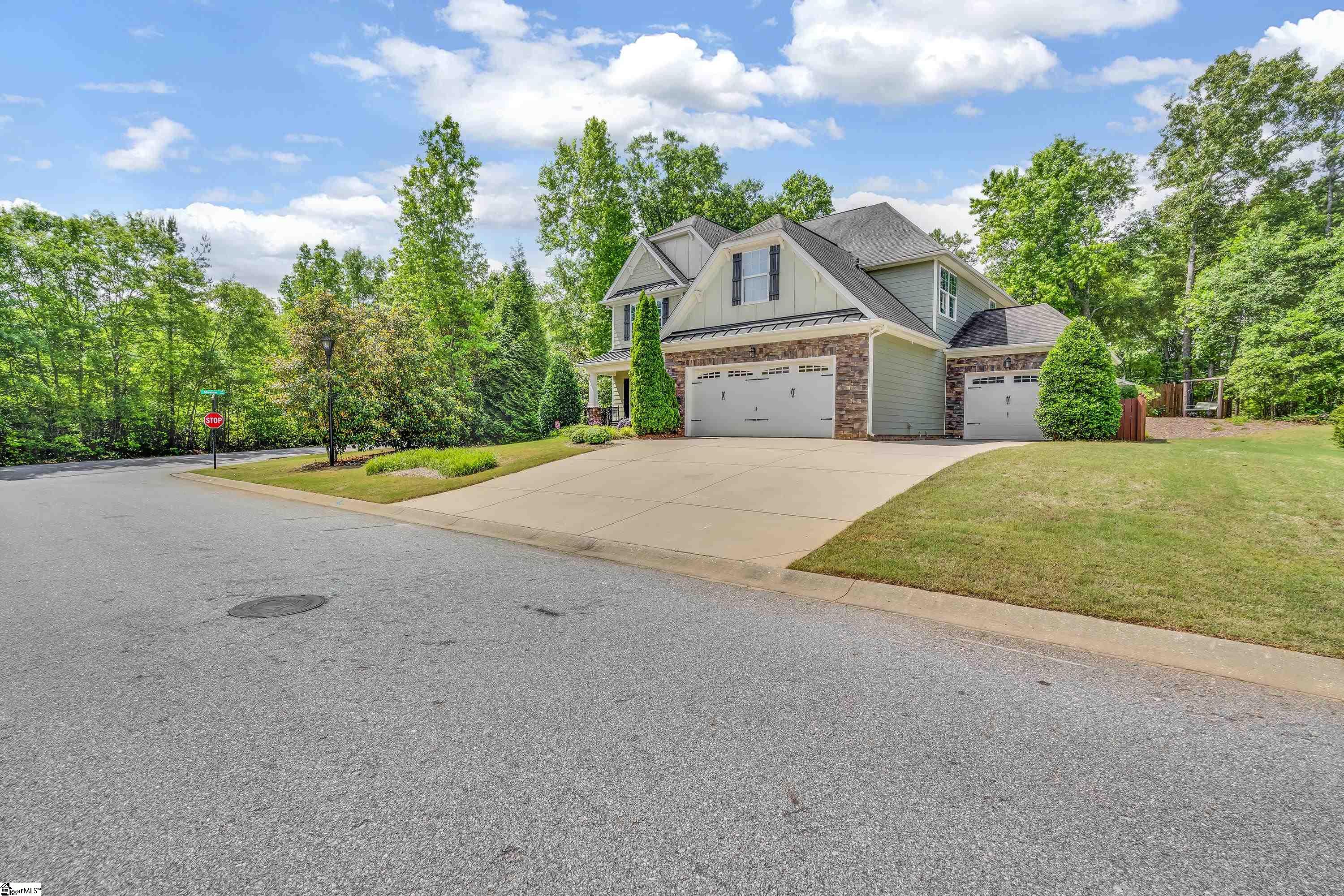 3 Morton Grove Lane Simpsonville, SC 29681
