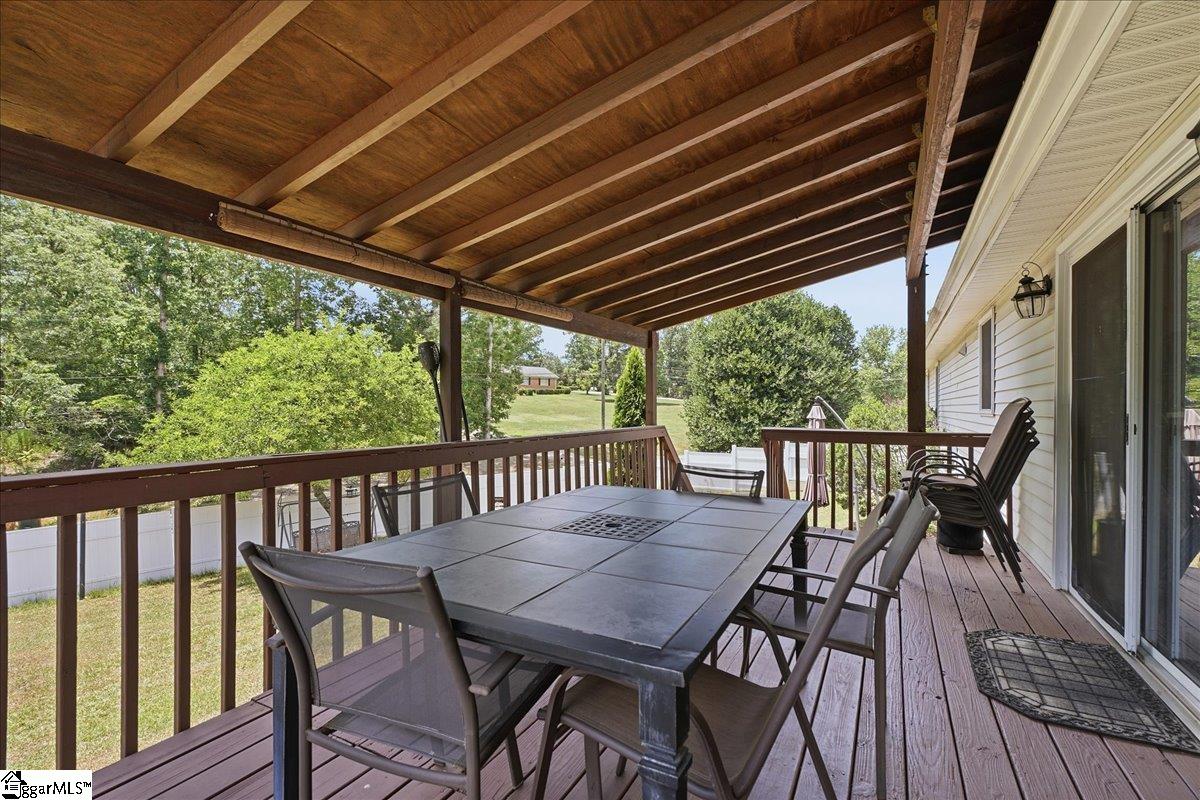 707 Reid School Road Taylors, SC 29687