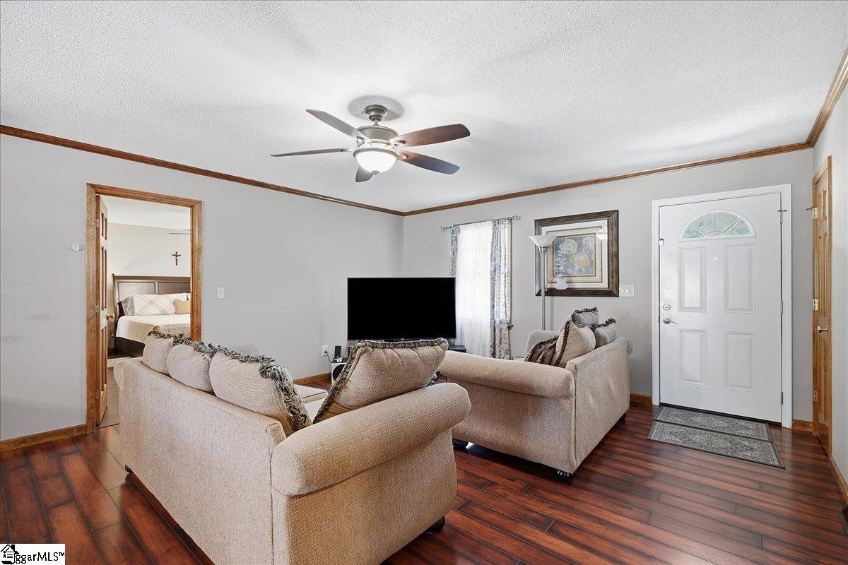 707 Reid School Road Taylors, SC 29687